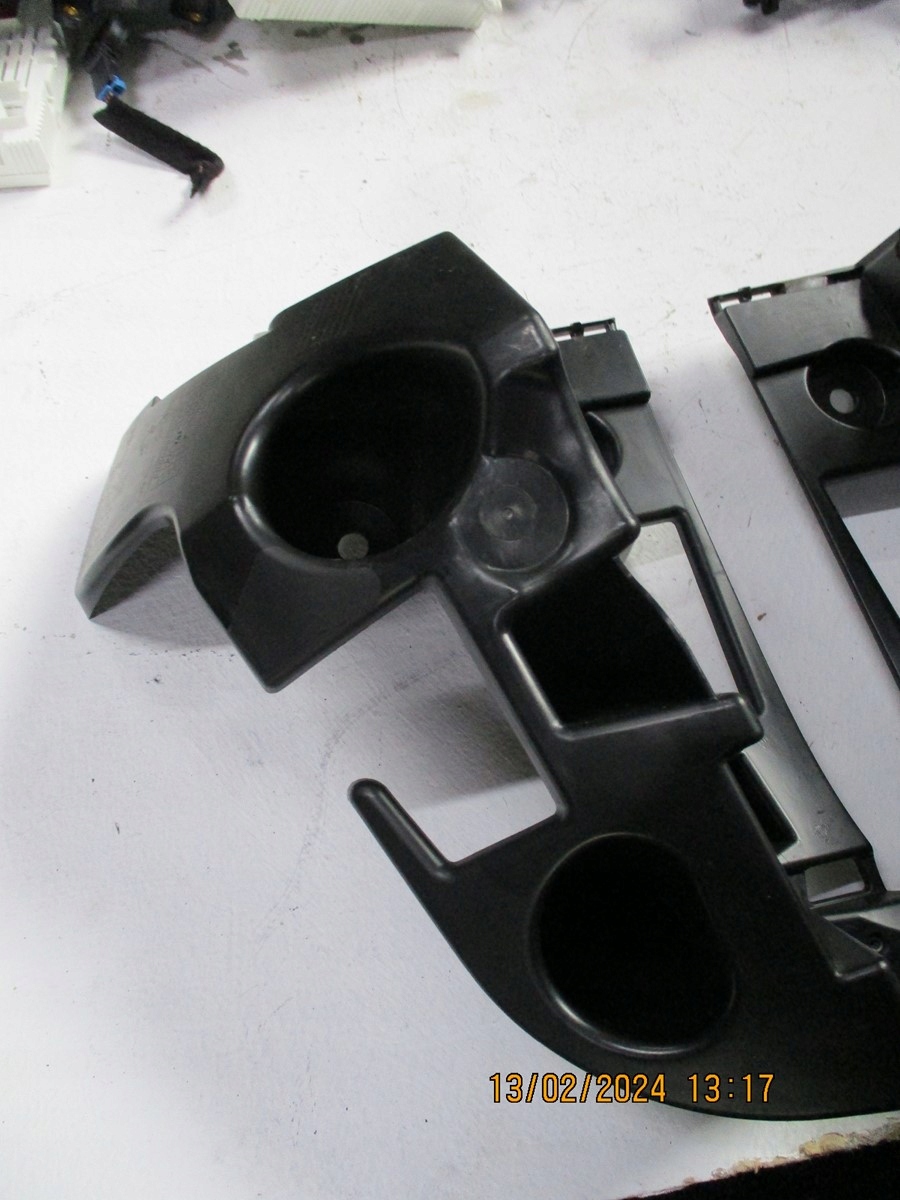 bumper bracket PEUGEOT 308 III T10 9838474480