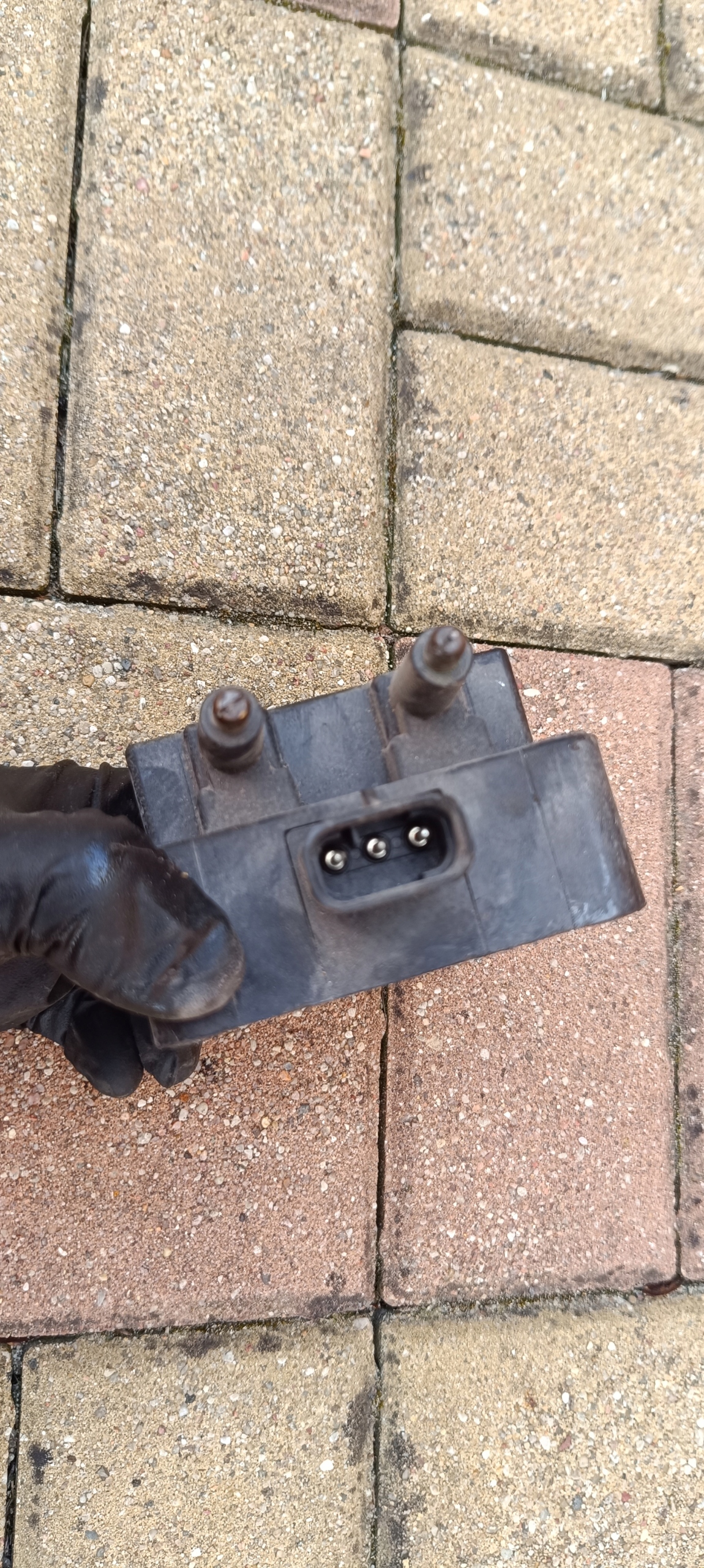 coil ignition Dodge Stratus 04609080
