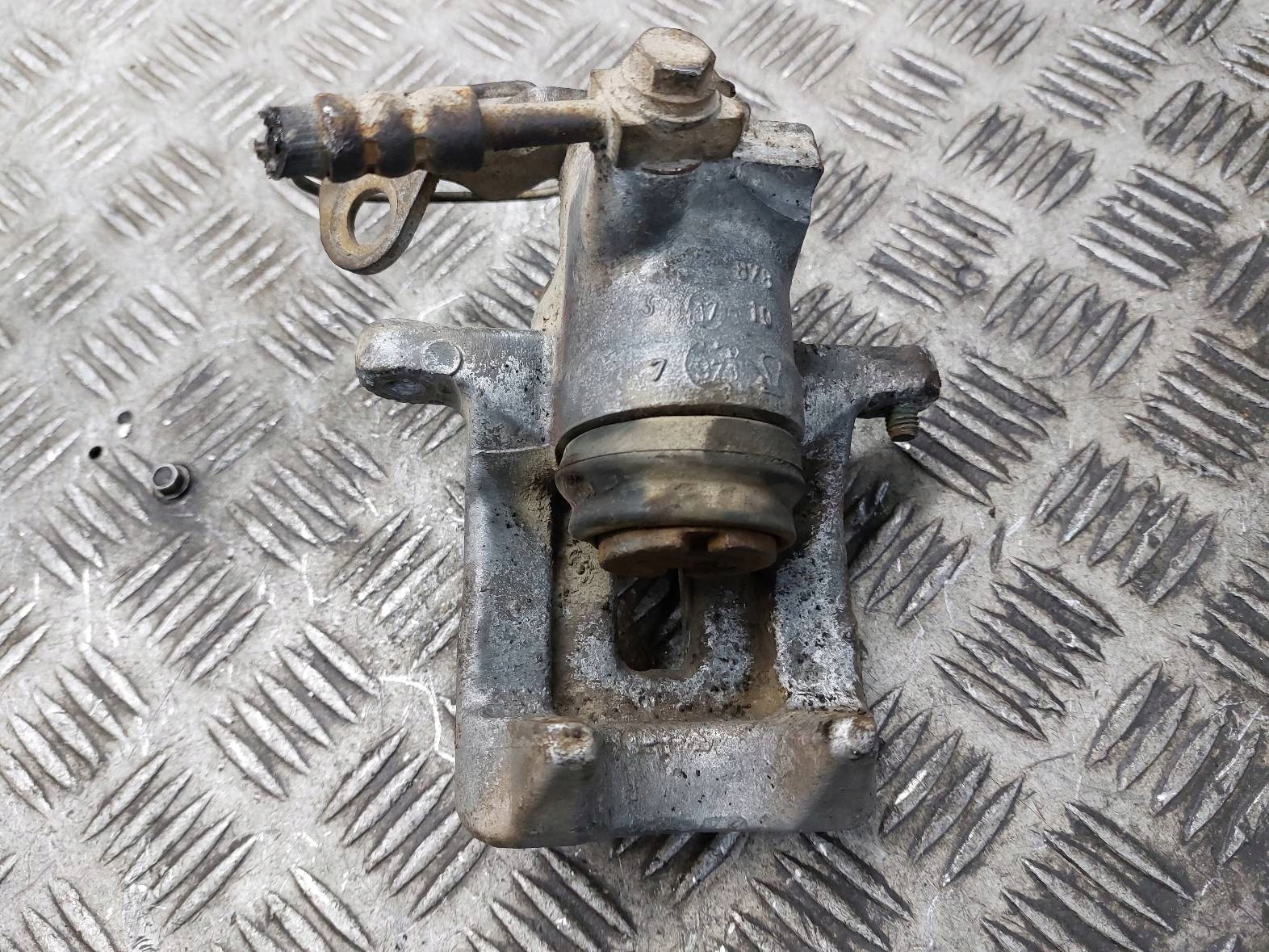 caliper brake right rear part VOLKSWAGEN PASSAT B5 FL