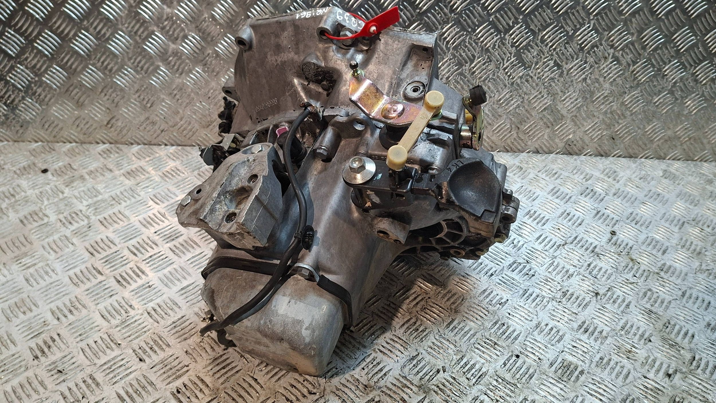 getriebe 20CQ39 PEUGEOT 1007 1.4 HDI 2005