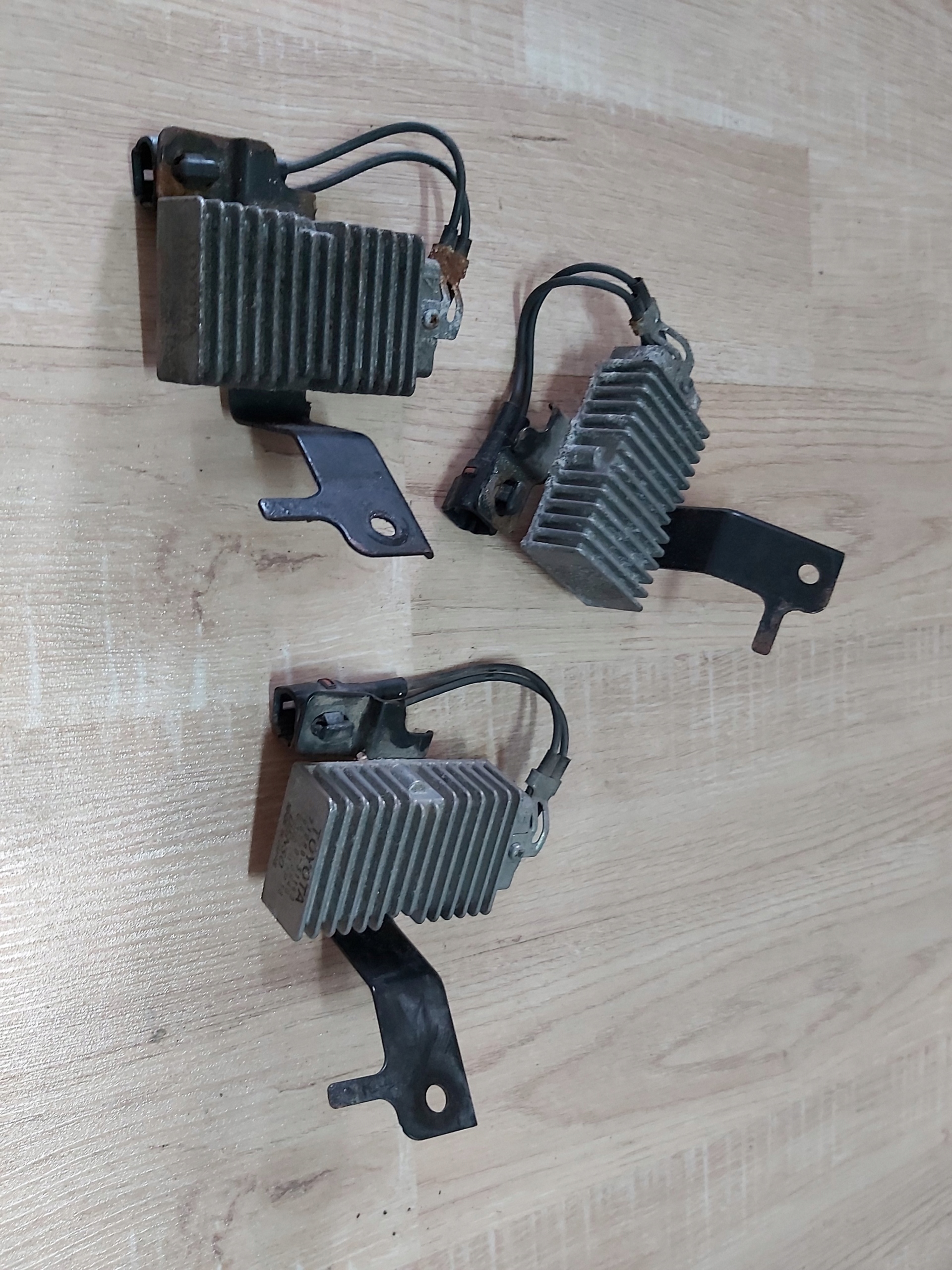 23080-31160 - Модуль резистора топливного насоса Toyota SIENNA Lexus