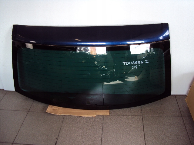 СТЕКЛО ЗАДНЯЯ КРЫШКИ VW TOUAREG И 2004 ГОД