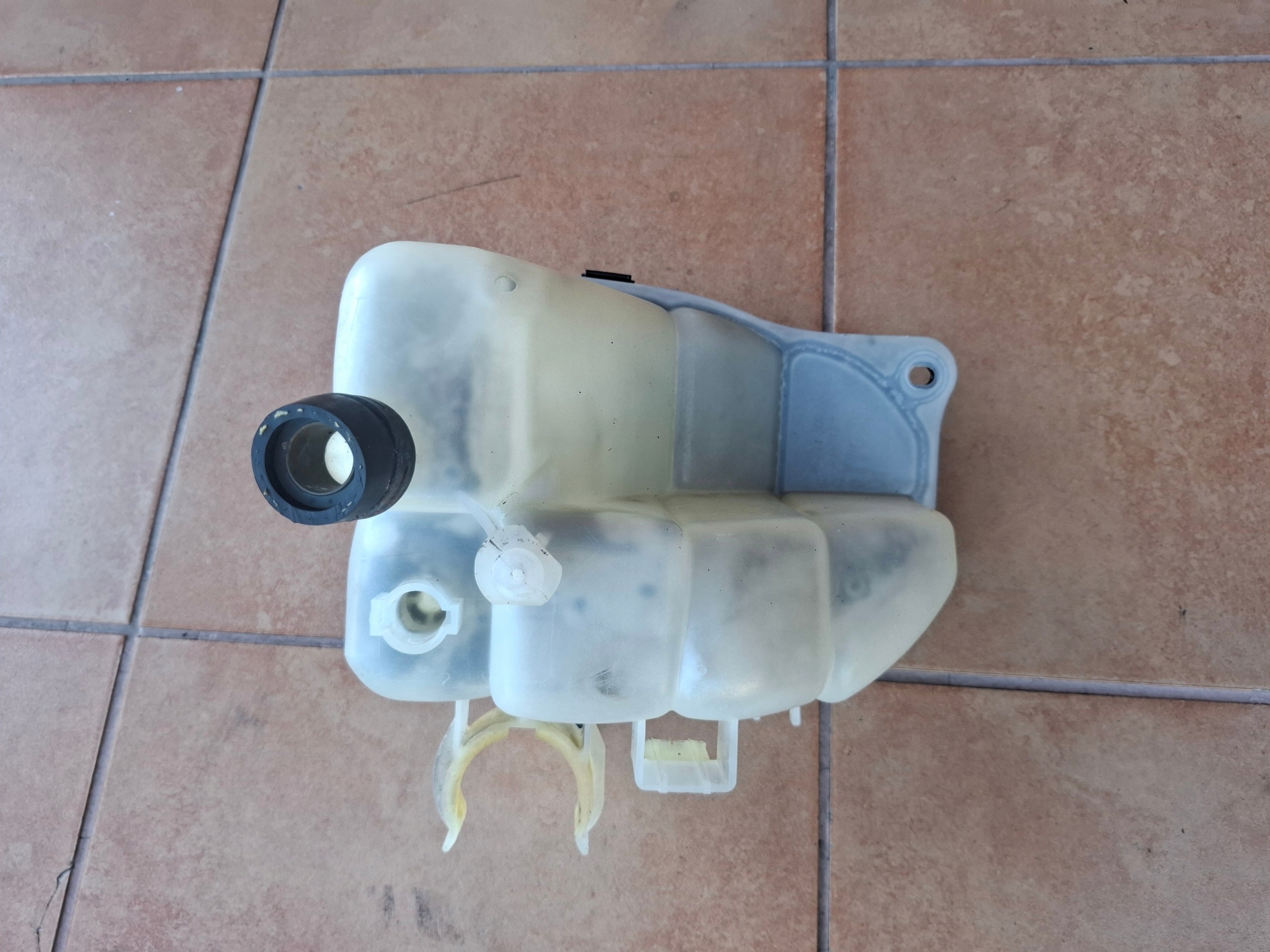 Scheibenwaschbehälter MERCEDES W203 W209