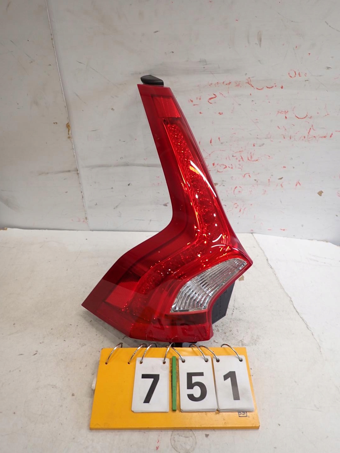 light rear part rear left VOLVO V60 2010- 31395928