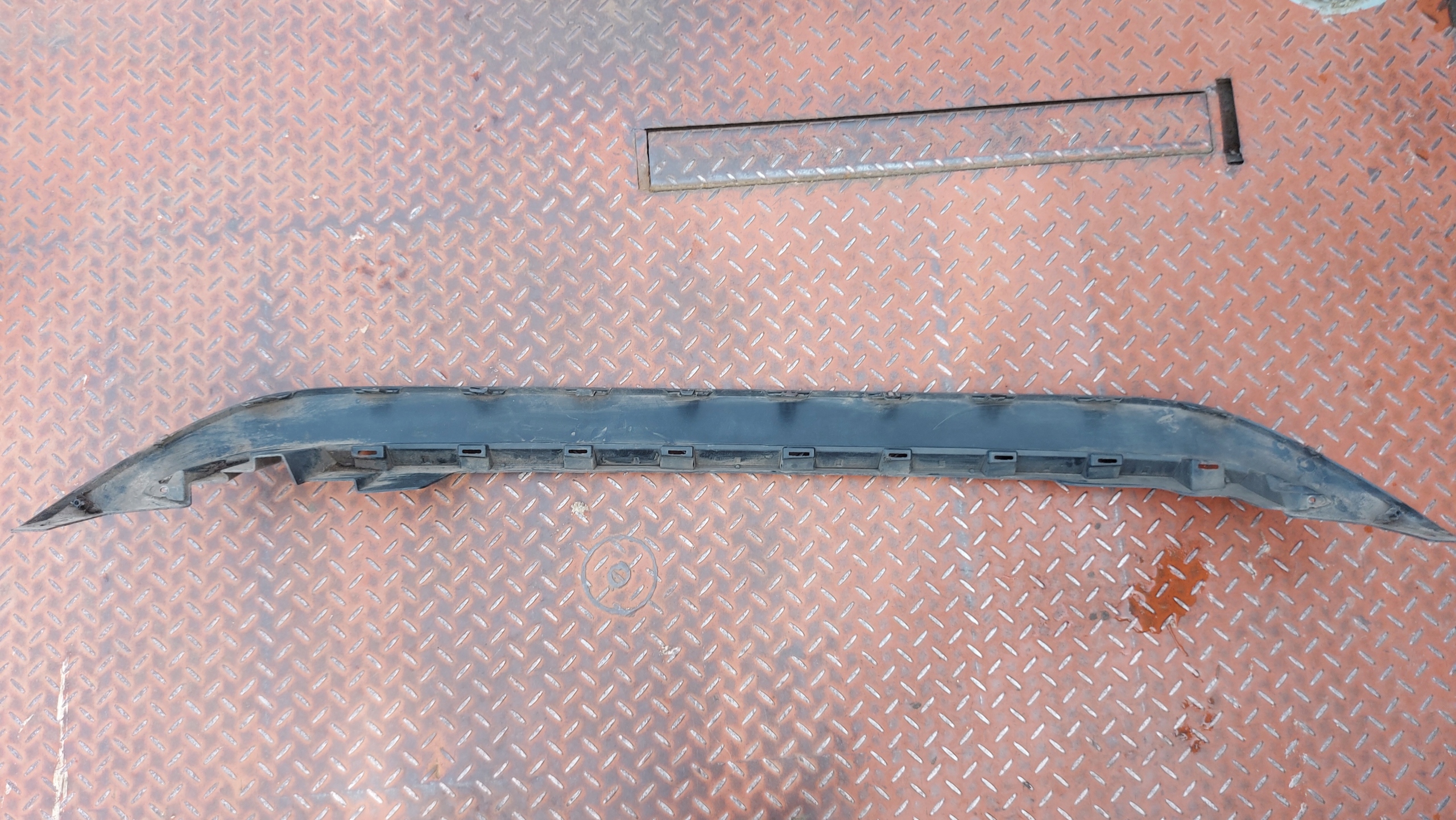 spoiler accessori Paraurti posteriore TOYOTA COROLLA E21 KOMBI 19