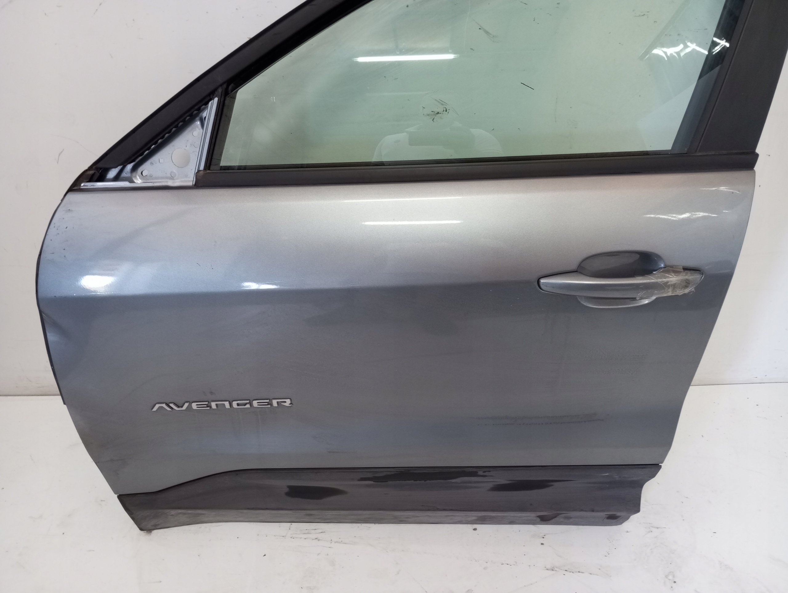door left front JEEP AVENGER 23R