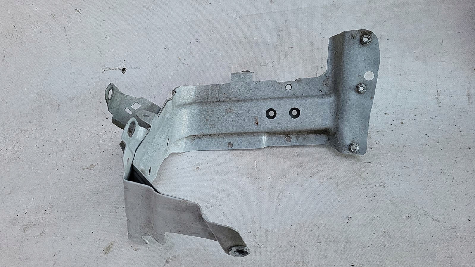 AUDI Q7 4M II Console Support plaque Aile Gauche Avant 4M08211310