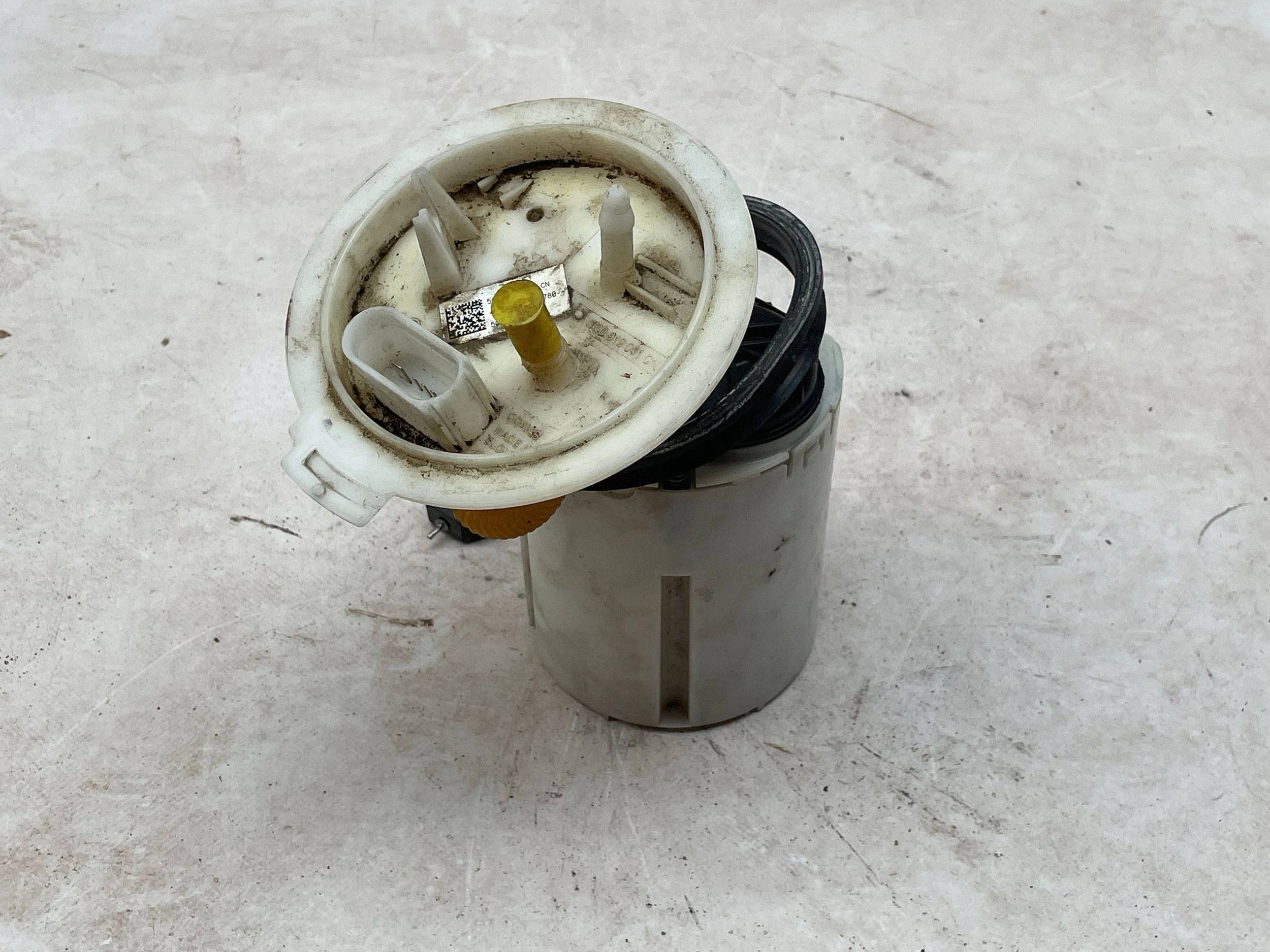 feed pump VOLKSWAGEN GOLF VIII 1.5 5Q0919051CN @M