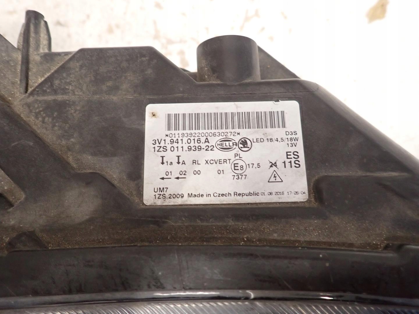 light front front right SKODA SUPERB III 2015- BI-XENON SKR 3V1941016A