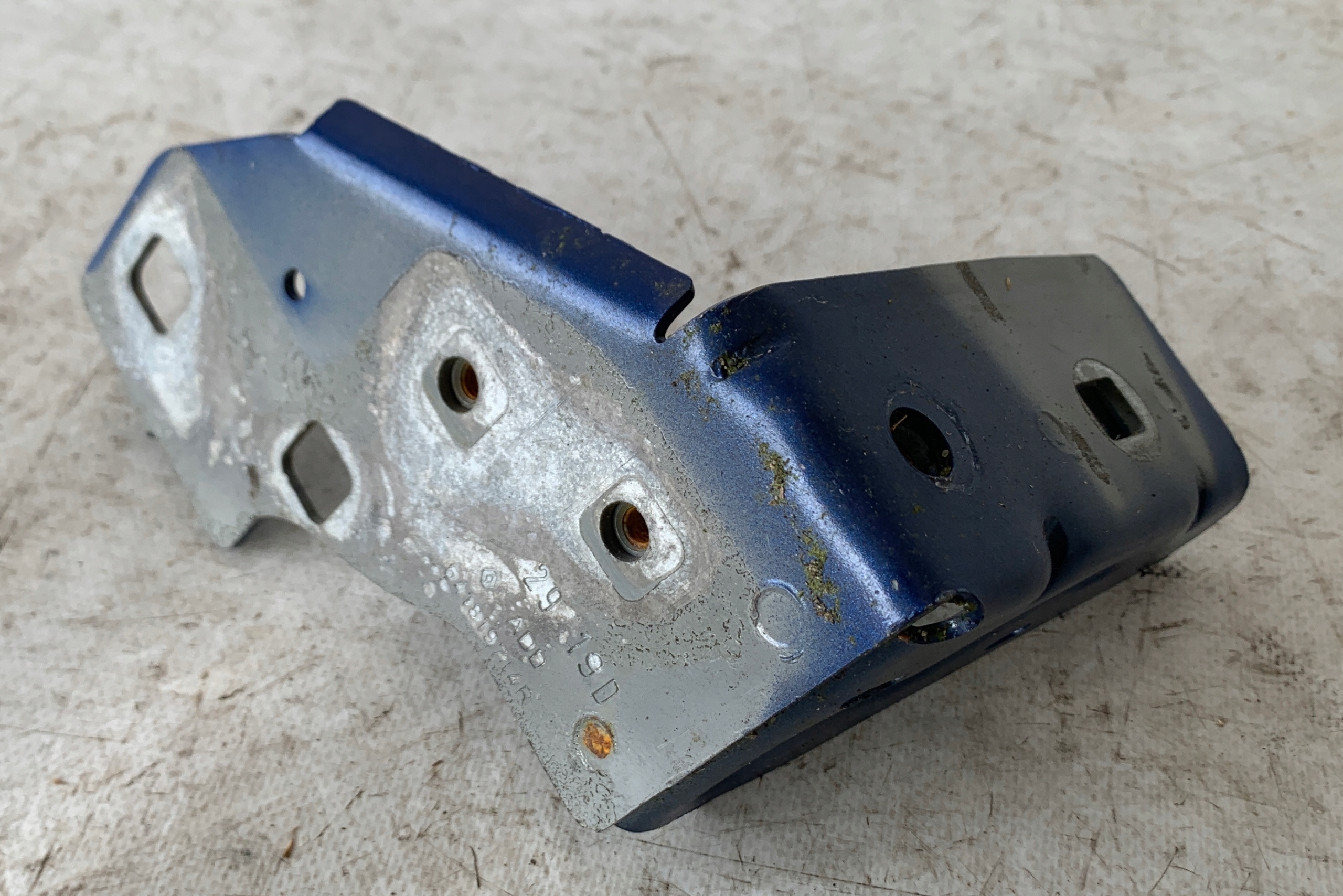 holder supports front right left RENAULT CLIO IV