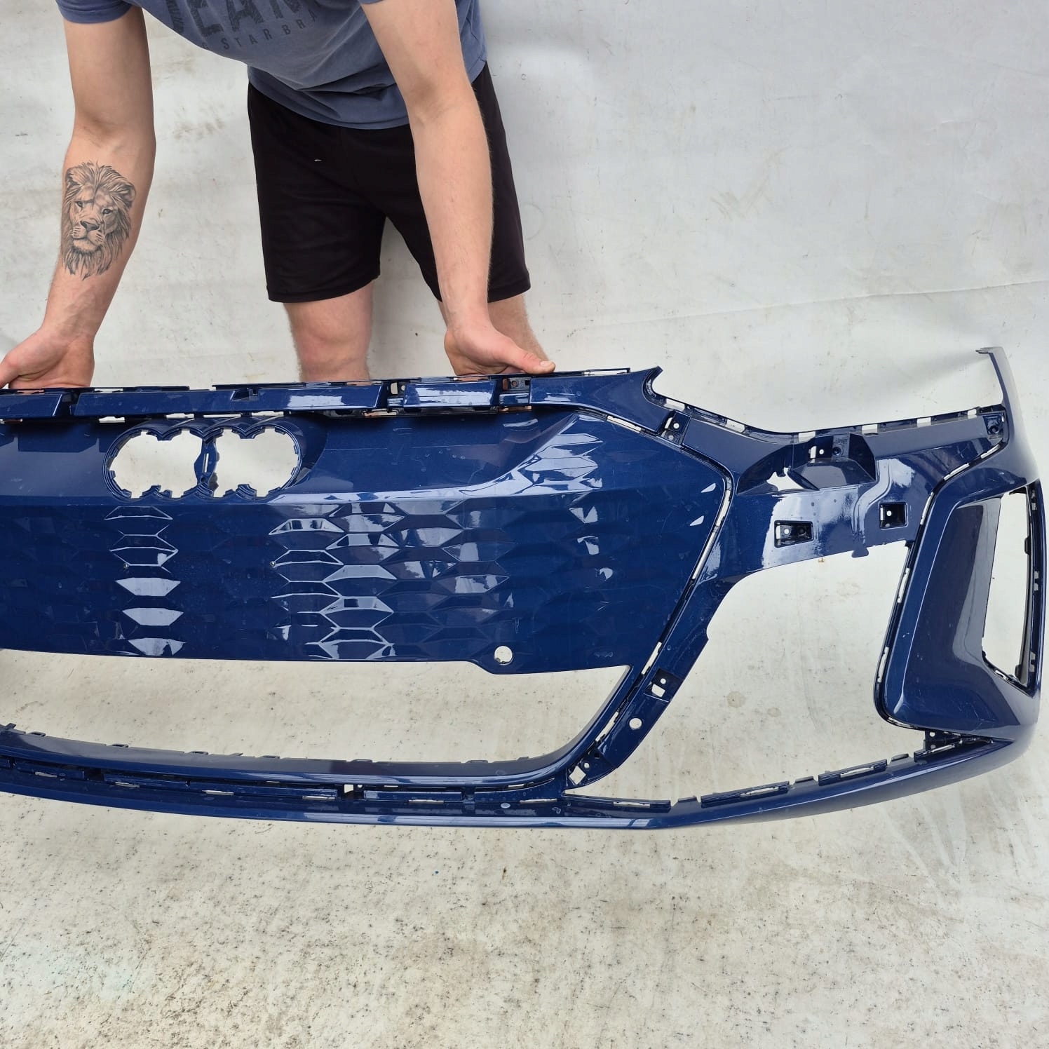 AUDI E-TRON GT 20- bumper front front PDC