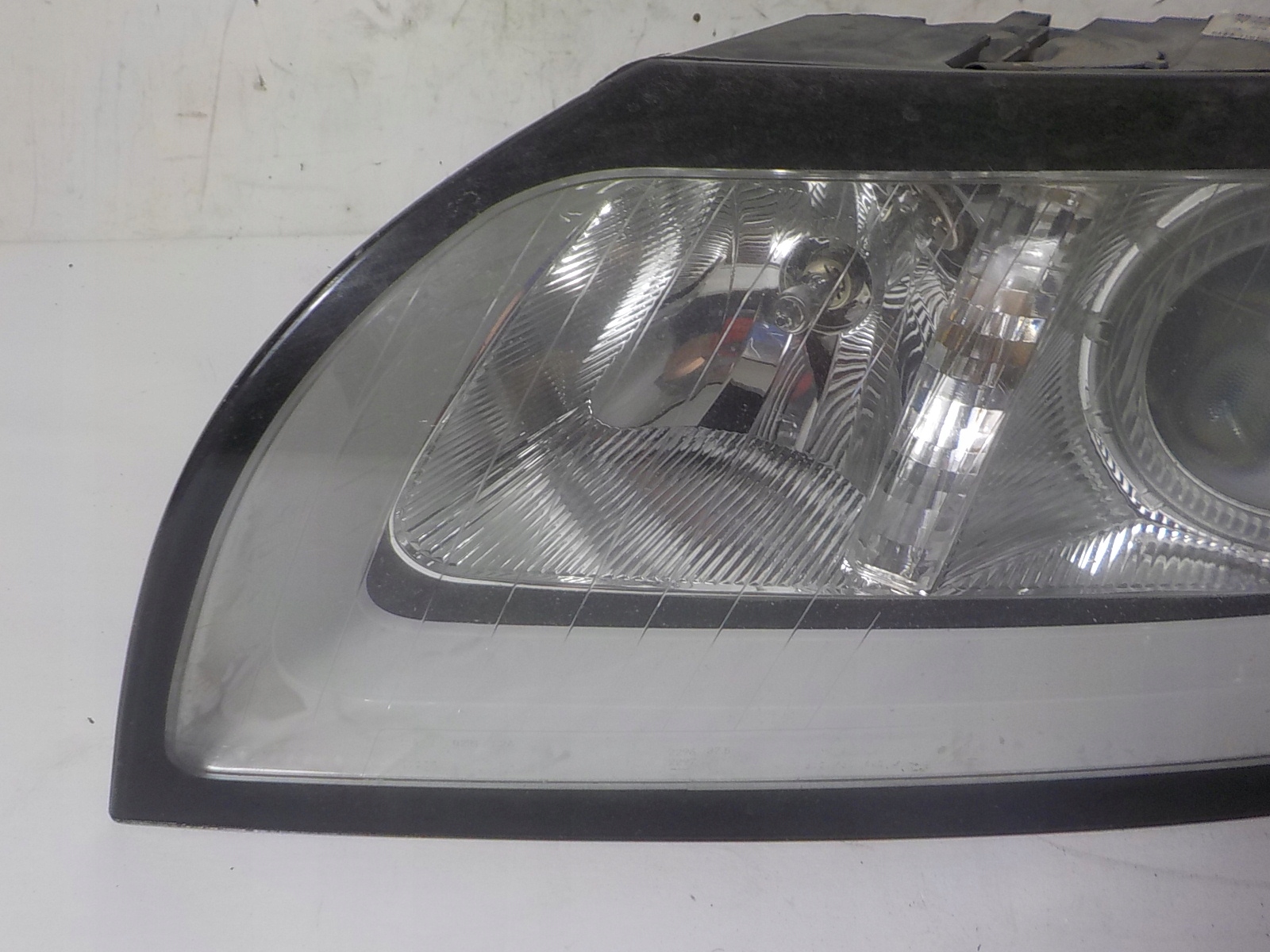 VOLVO V50 LIFT light left front front UK 31265700 LH