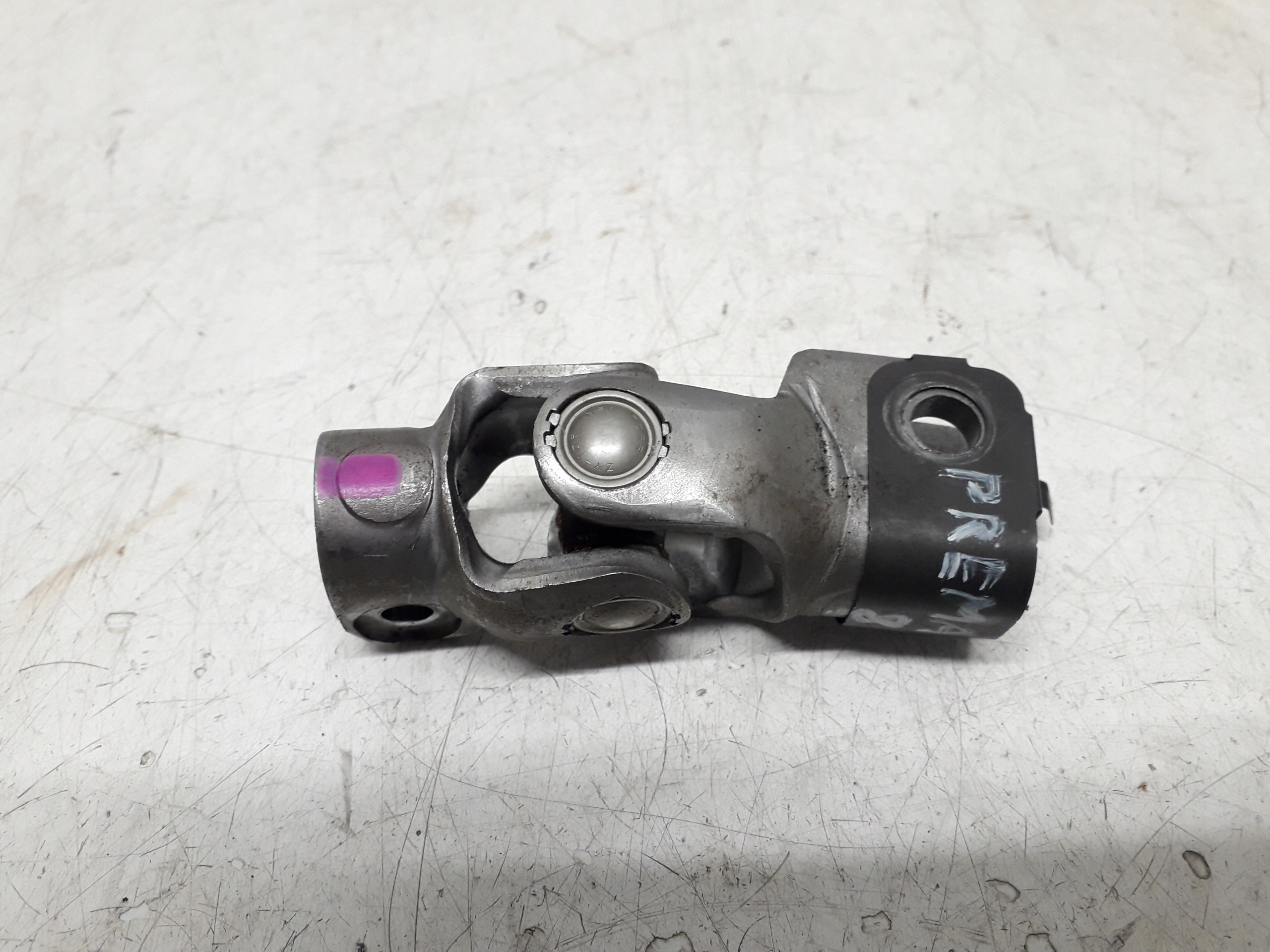 MAZDA PREMACY 1 I 01-06 KRZYŻAK KOLUMNY KIEROWNICZEJ