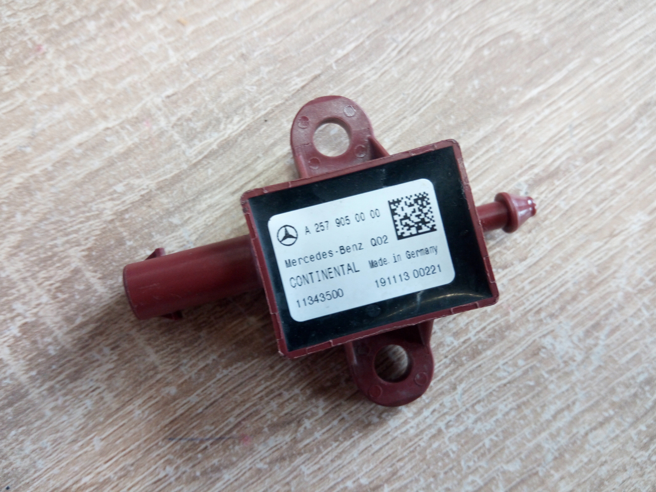 2579050000 - Датчик защиты пешеходов MERCEDES CLS W257 orig. *