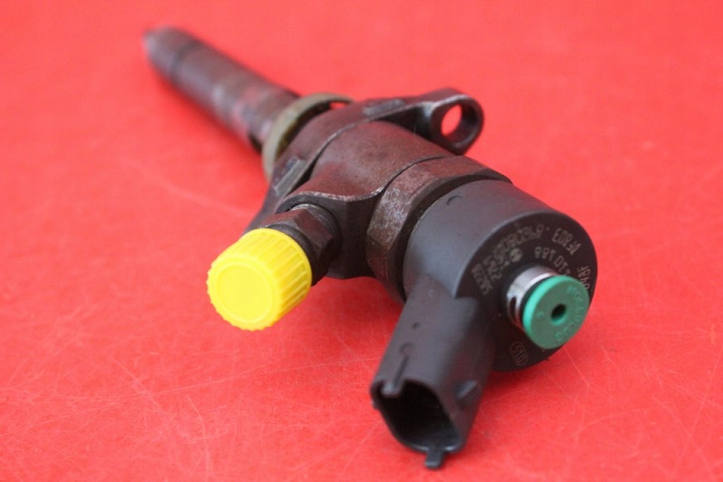 nozzle injector 892080 VOLVO V50 1.6 D 110 KM 03-11