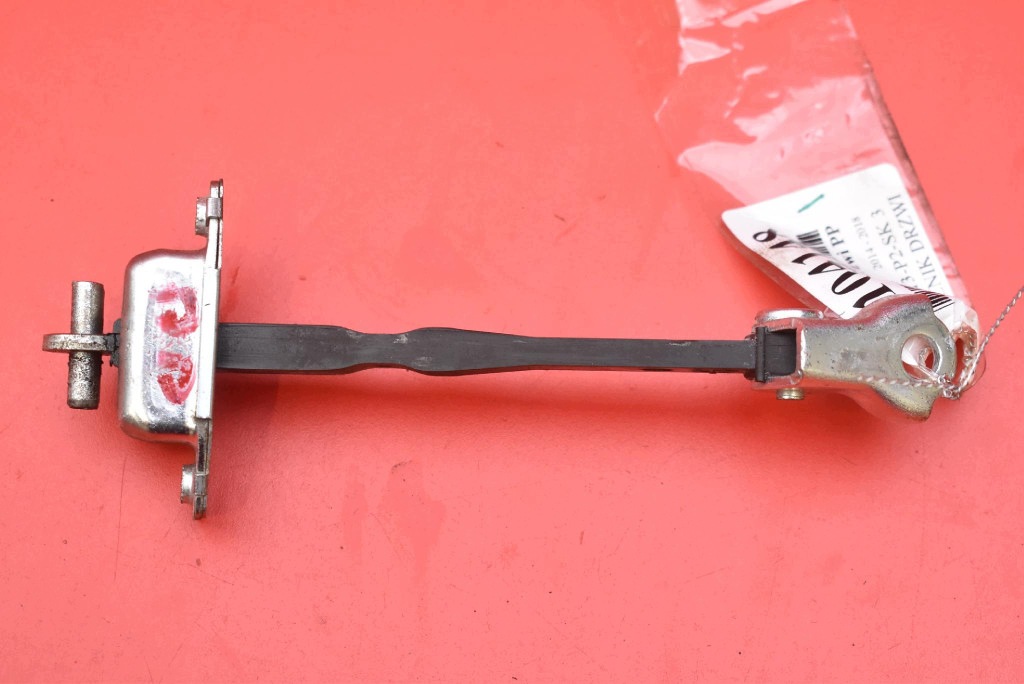 limiter door right front SUZUKI VITARA 3 III LY 14-18