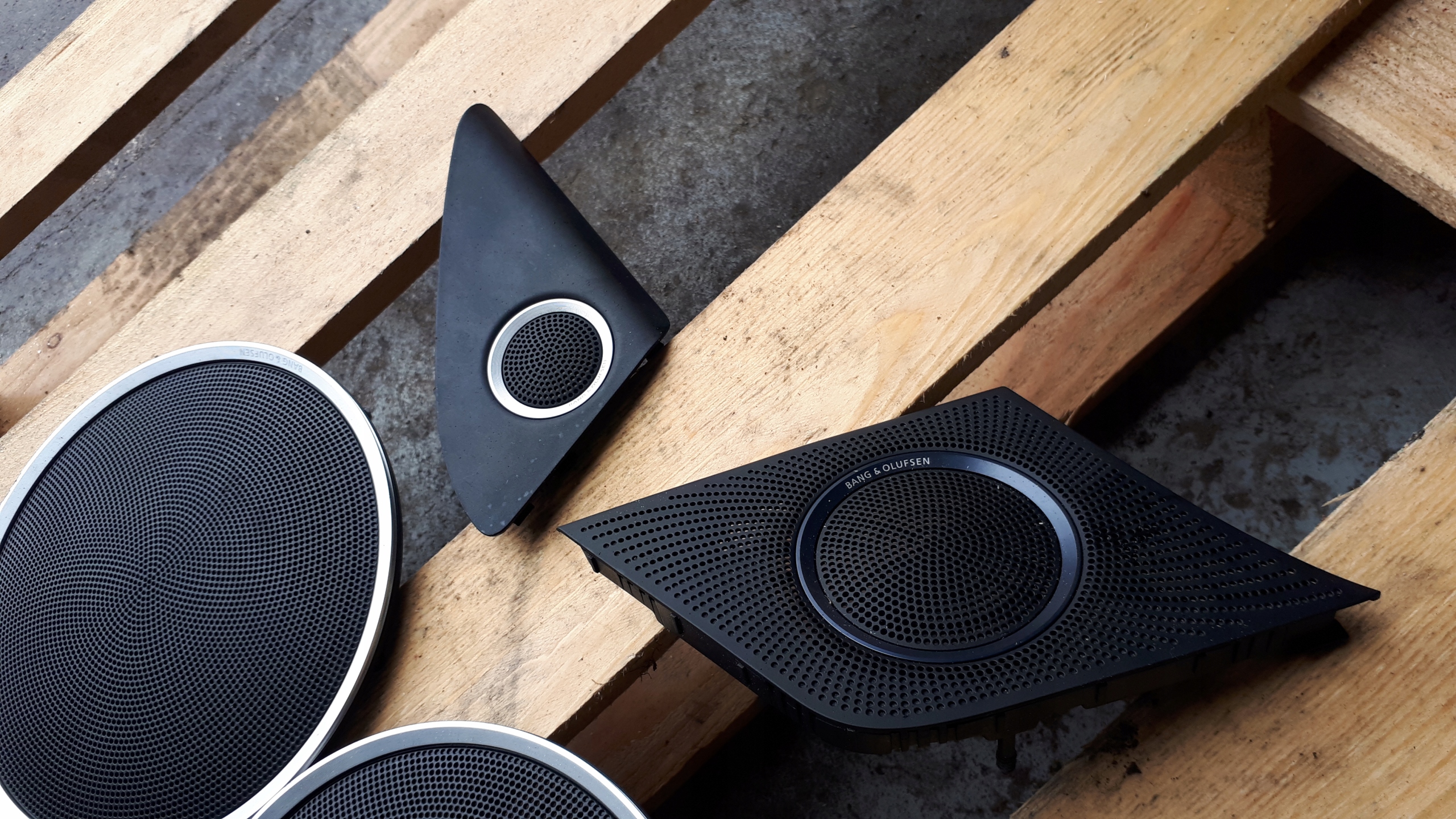 Q5 8R MASKOWNICE Portière Console Bang OLUFSEN