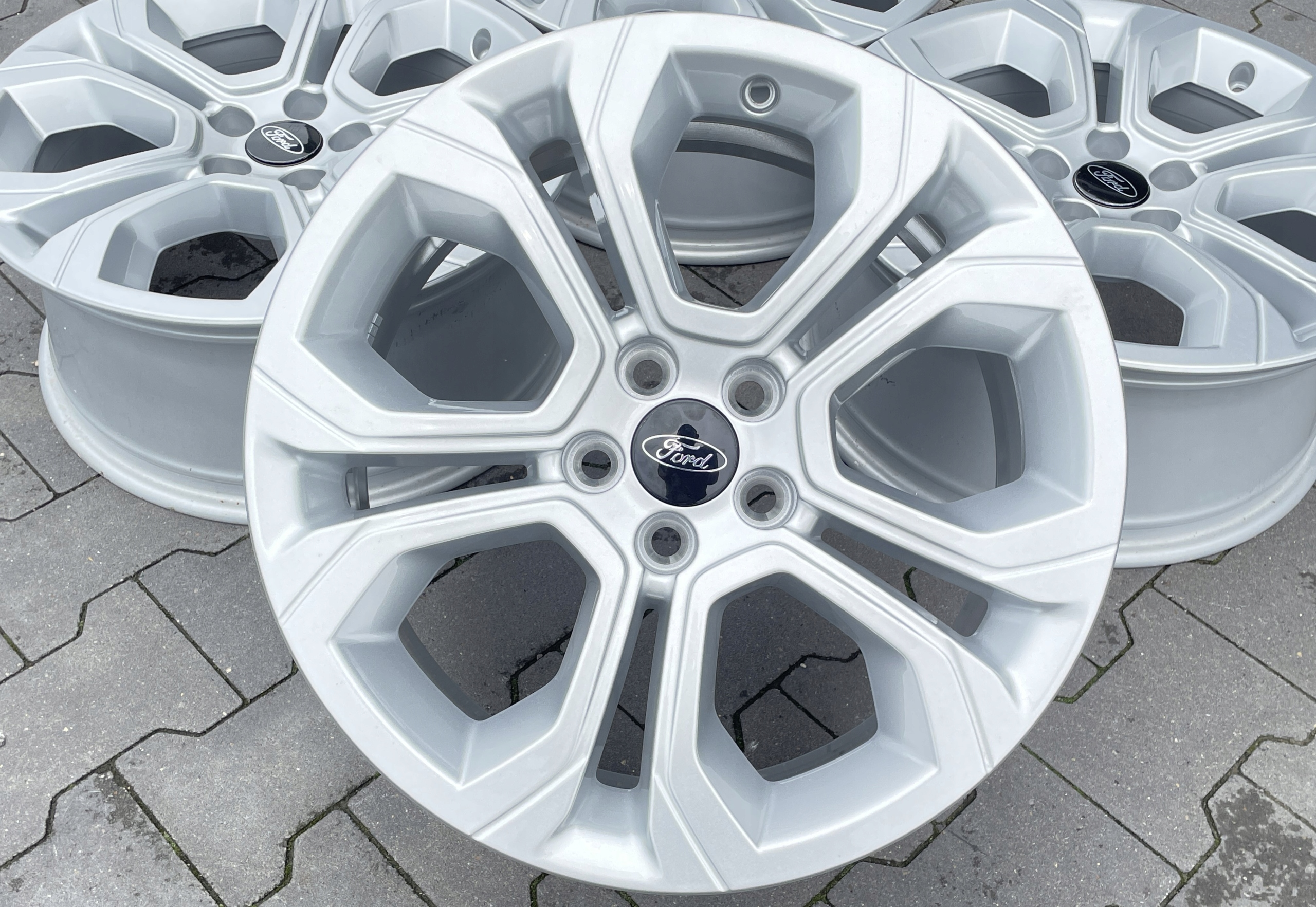 Ford S-max C-max Aluminiové Disky 18 5x108 Nové