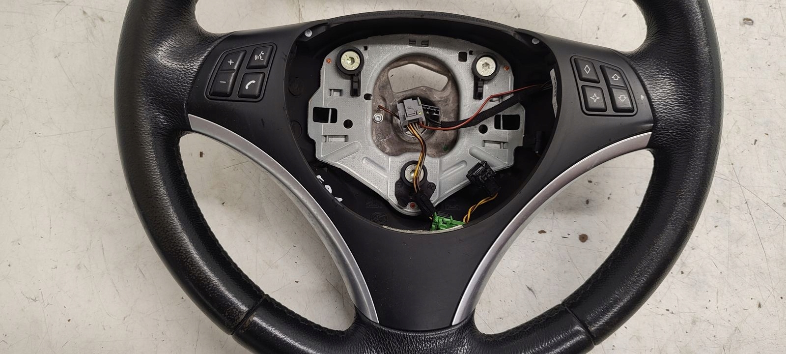 lenkrad multifunkcyjna BMW E91 320i