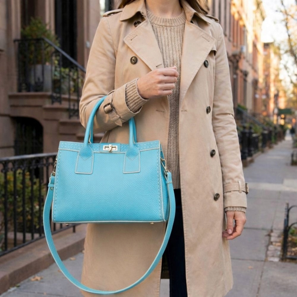 Dámská kabelka kufřík tyrkysová elegantní přes rameno malá