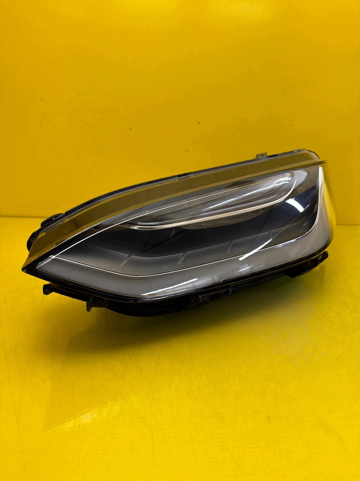 feu gauche avant Tesla X Full Led 2015- 1034318-00-C