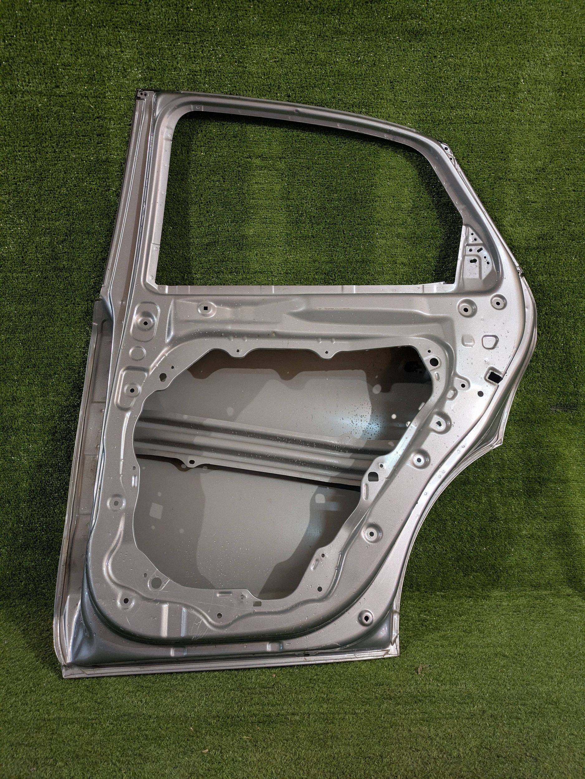 door rear. right right rear part KIA X-CEED NR.4931