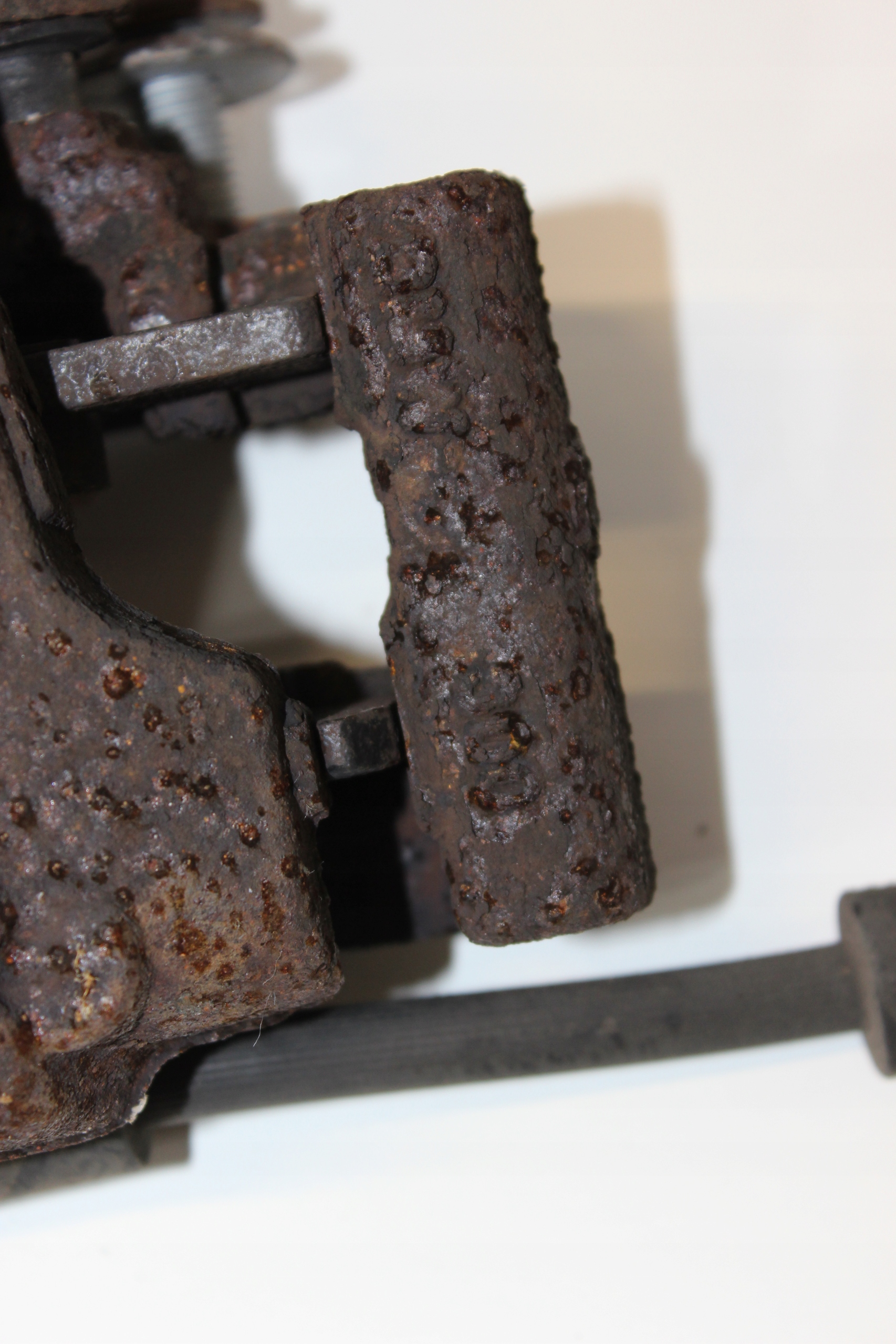 BMW F30 F31 caliper HAMUCLOWY right front 318D 54