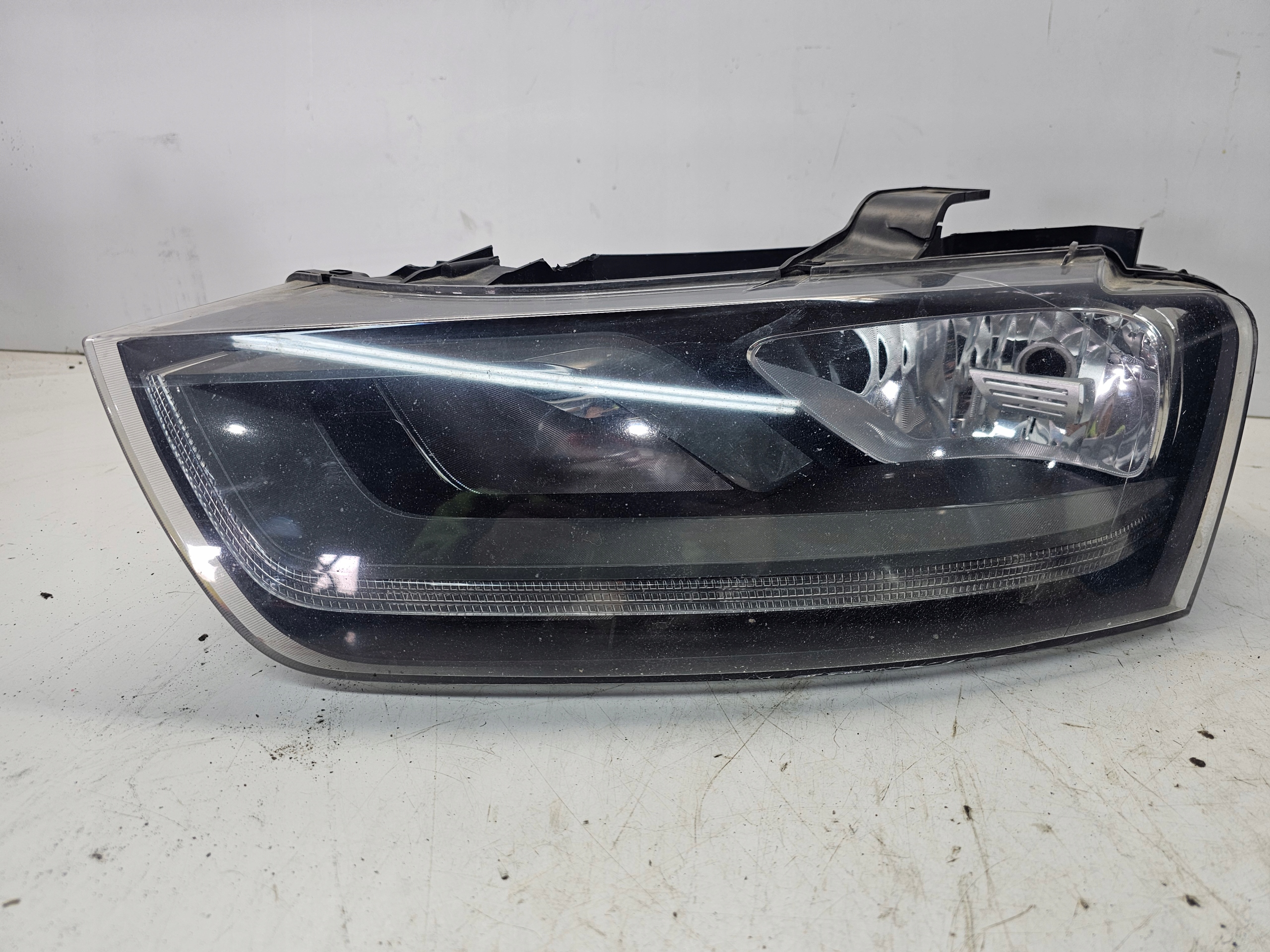 REFLEKTOR left ZWYKLY AUDI Q3 8U 8U0941003N