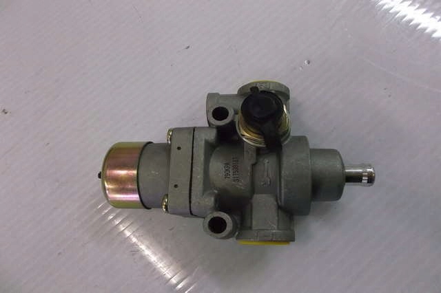 REGULATOR CISNIENIA POWIETRZA LIAZ