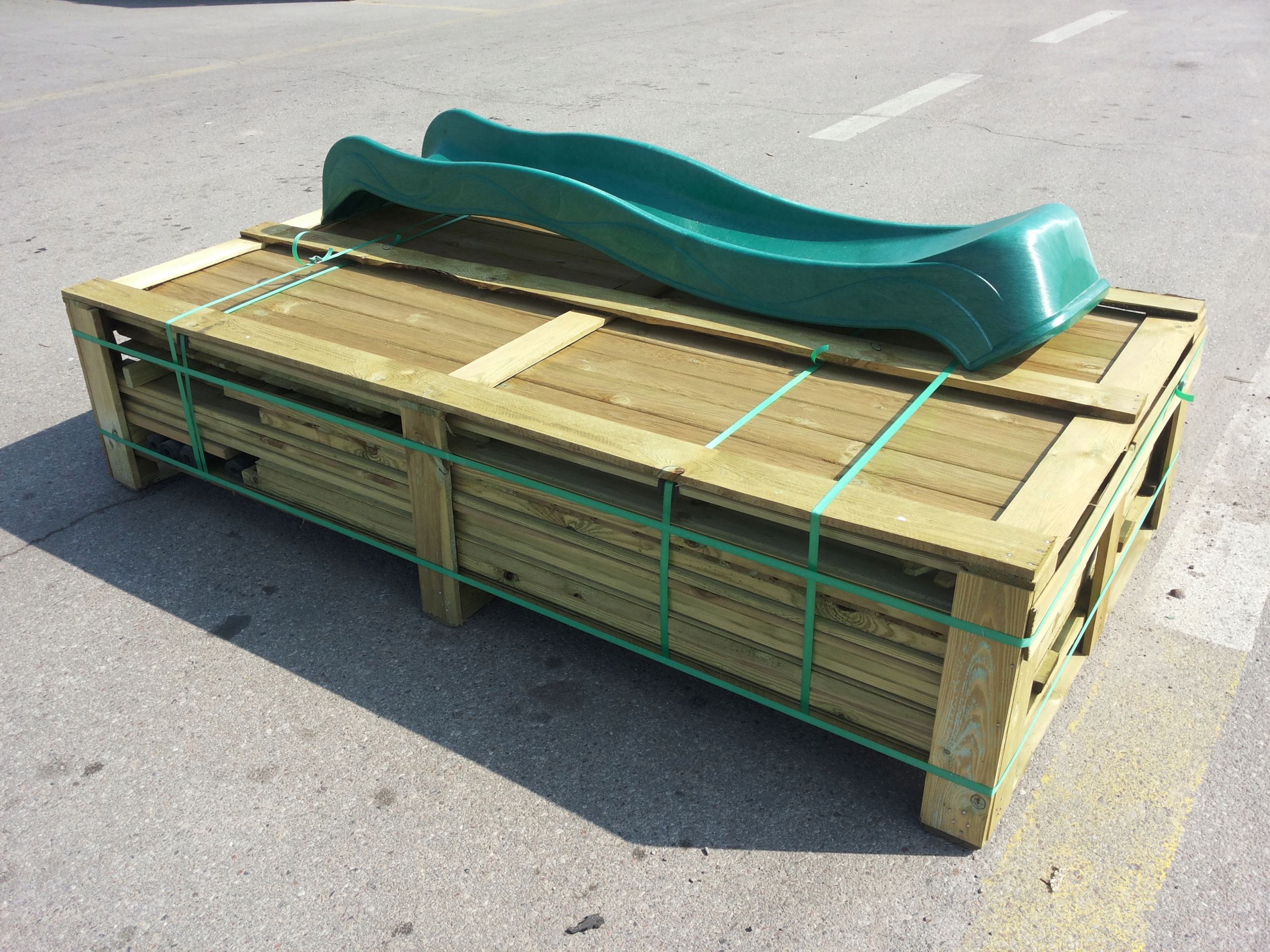 Vaikų lauko žaidimų aikštelė su nameliu su čiuožykla raudonas 80 cm