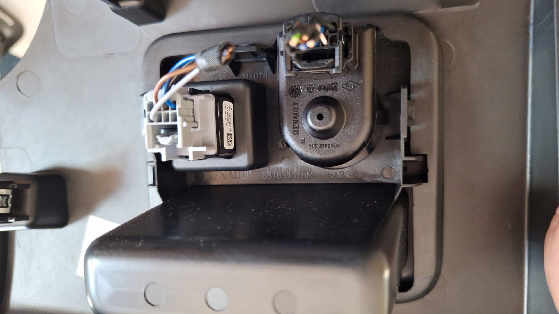 PANEL Rétroviseur RADAR DACIA DUSTER II 681631375R