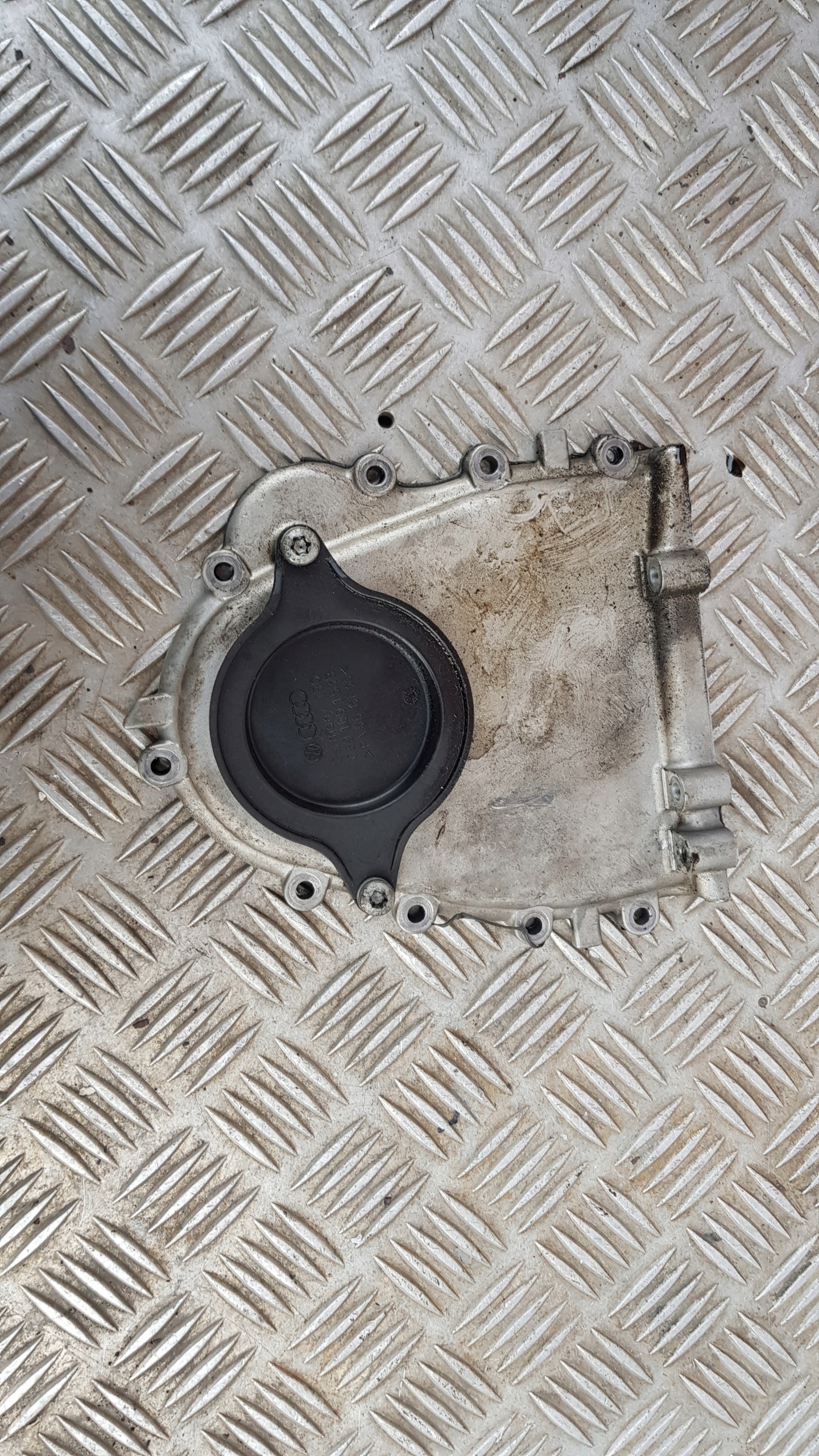 AUDI A6 C6 2.7 TDI cover gearbox cover 059109130d