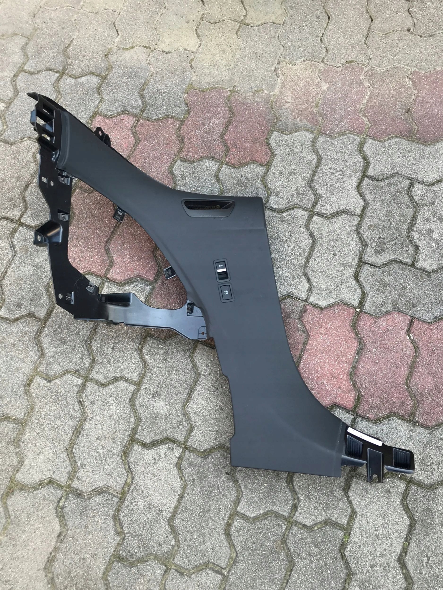AUDI R8 5.2 plus cover plastic left supports leather 4S1867035E