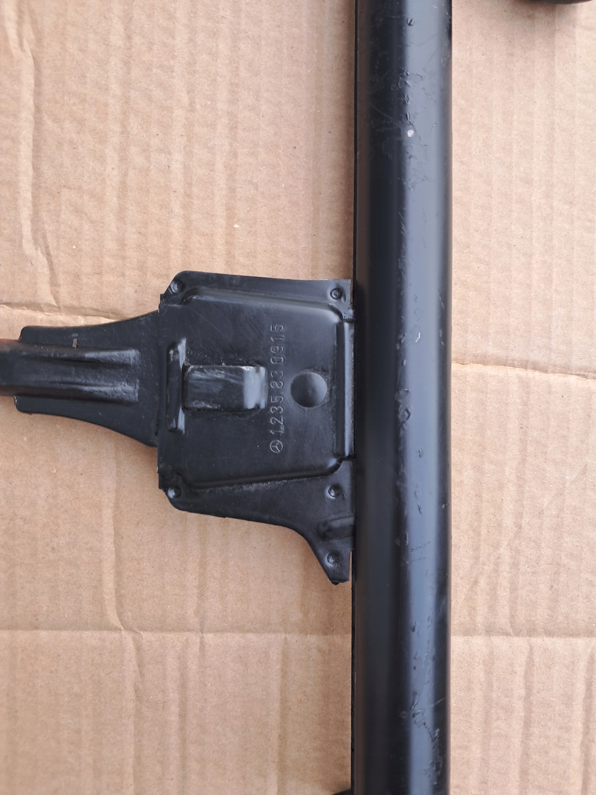 lift SAMOCHODOWYCH MERCEDES W123 1235830915