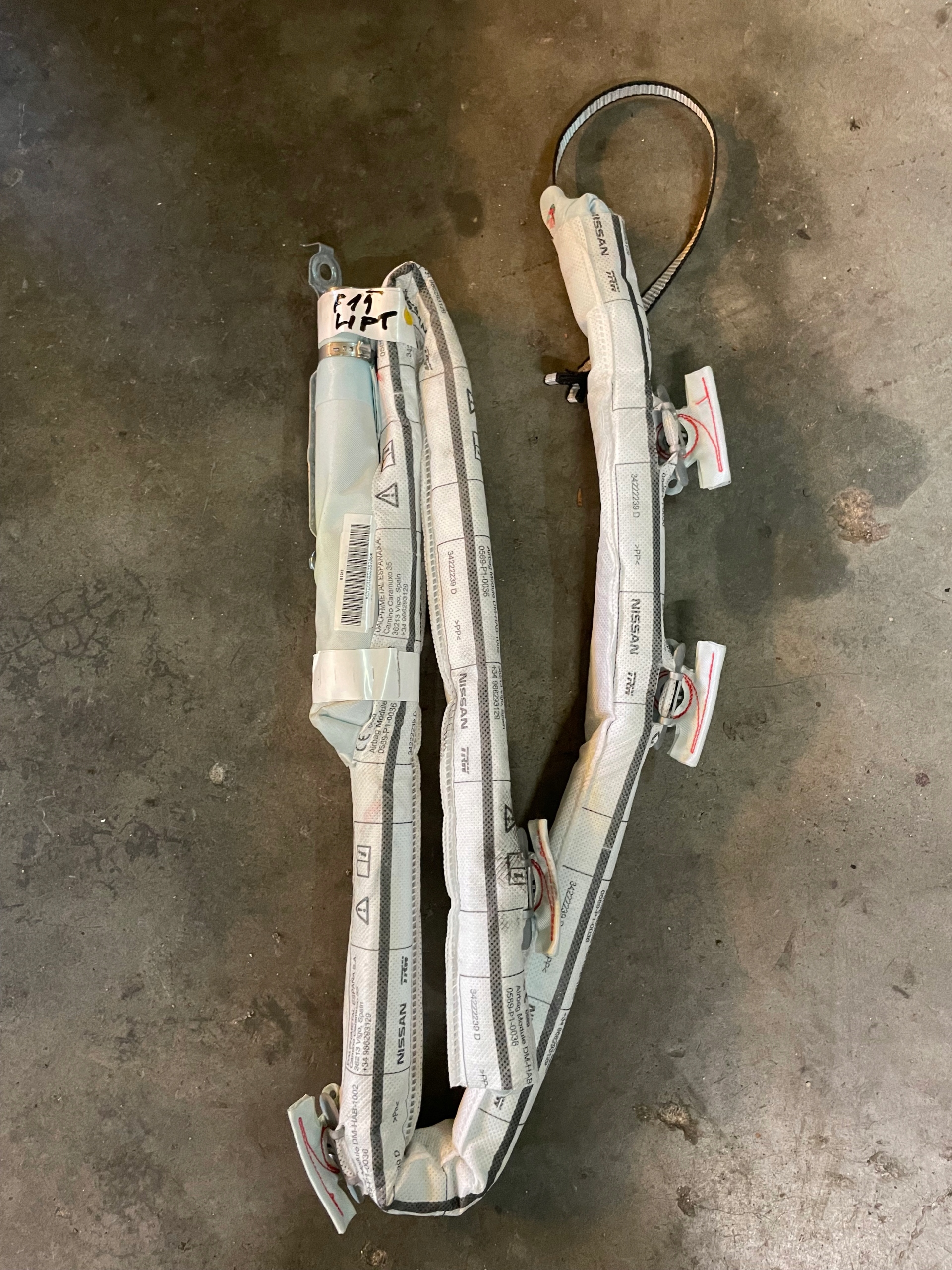 34222239D - Nissan Juke и F15 лифт подушка безопасности занавес правый