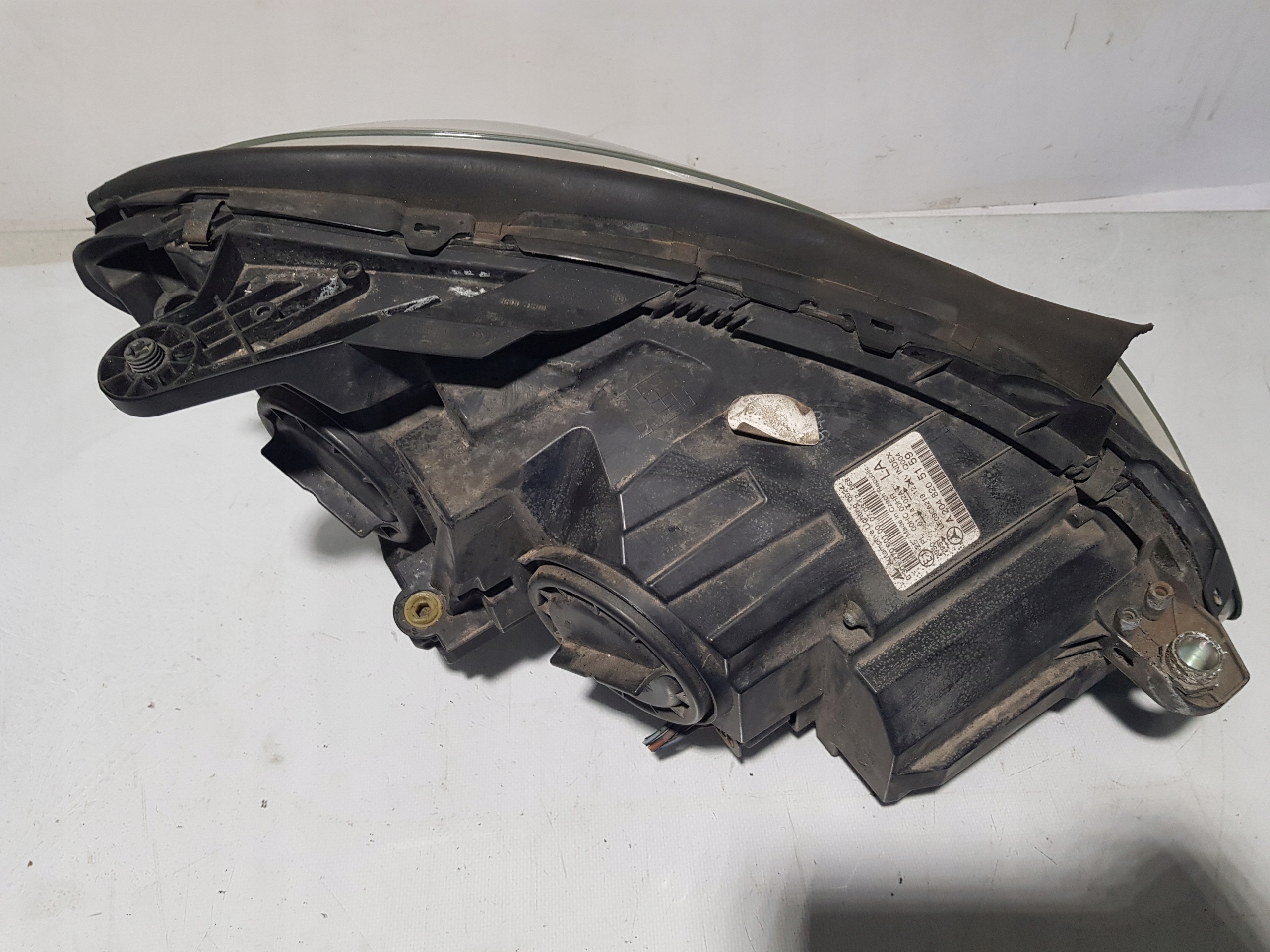 light left front MERCEDES C W204 LIFT A2048205159