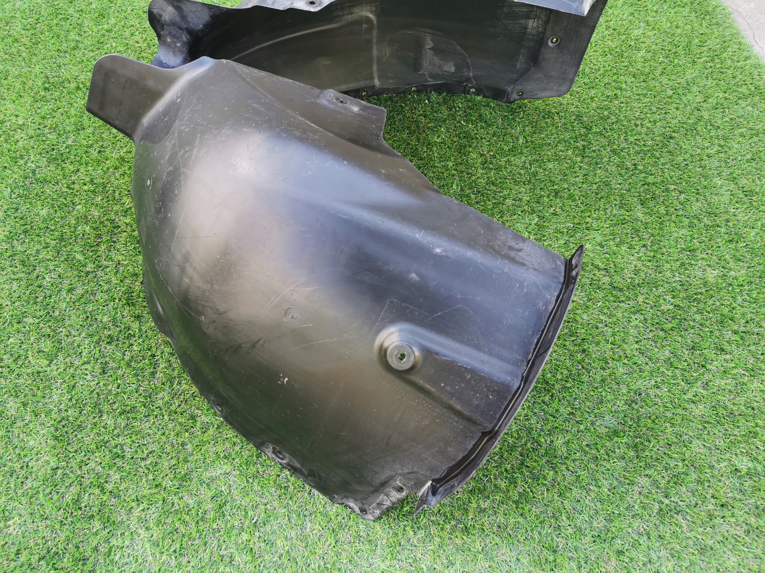 VOLVO POLESTAR II NADKOLE LEWE PRZOD całe! Producent części Volvo OE