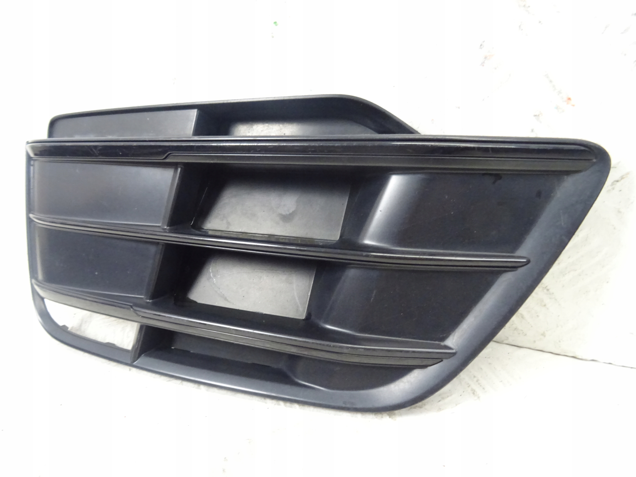 grid of a bumper front front left AUDI Q5 S-LINE 80A807245B