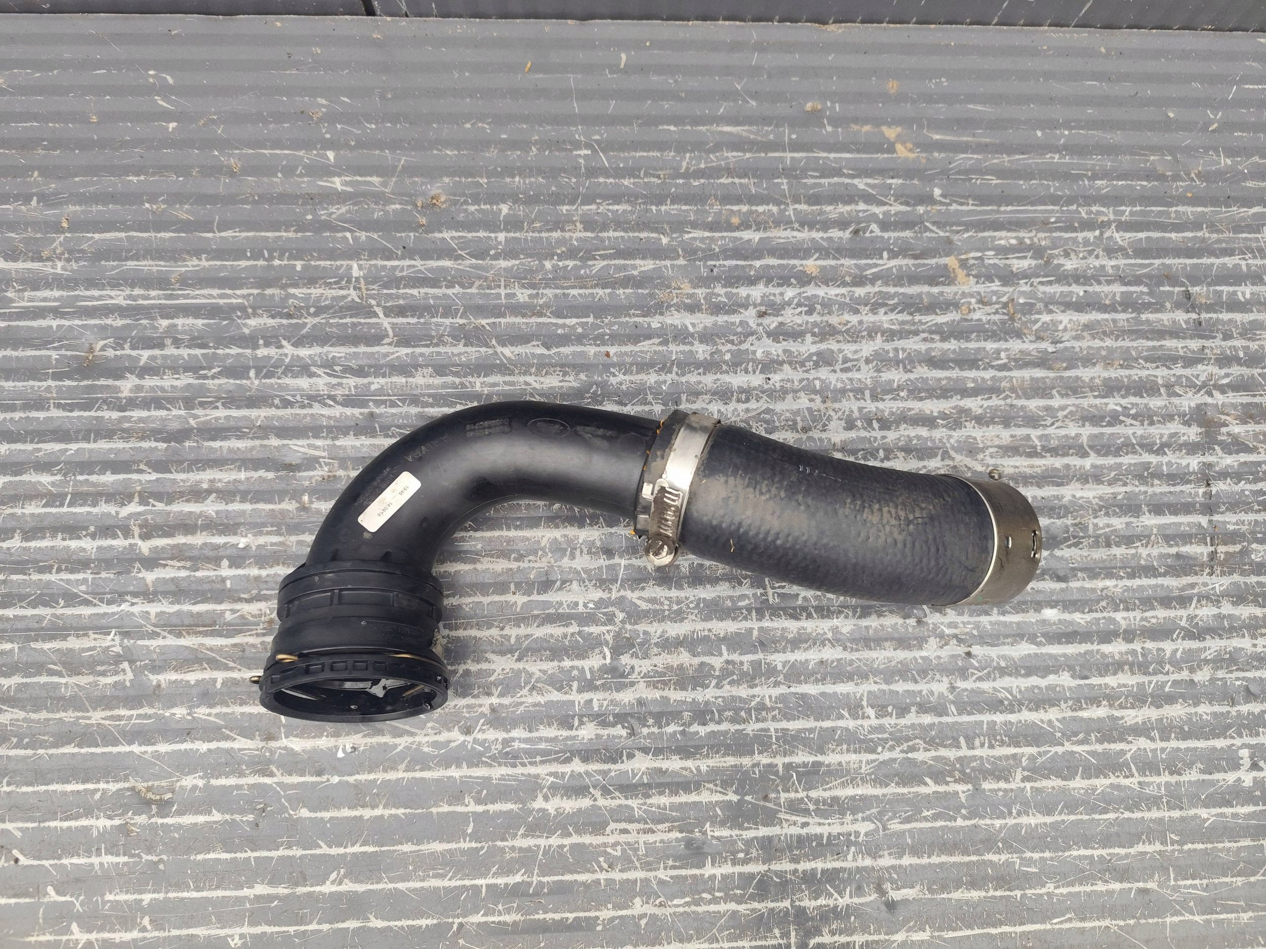 DISCOVERY SPORT L550 hadice intercoolera HJ326C646