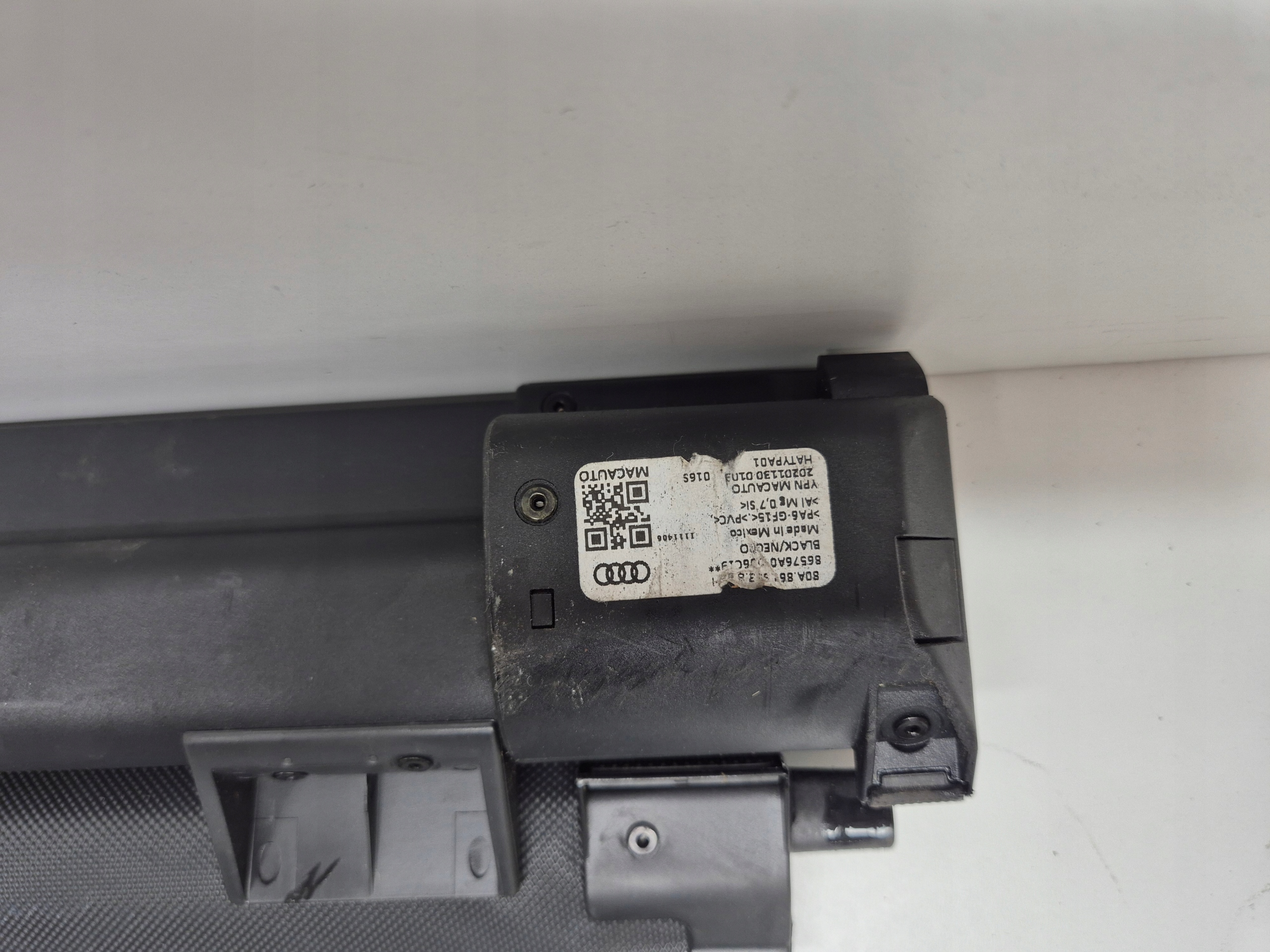 Audi Q5 80A ролета багажника оригинал 2016-