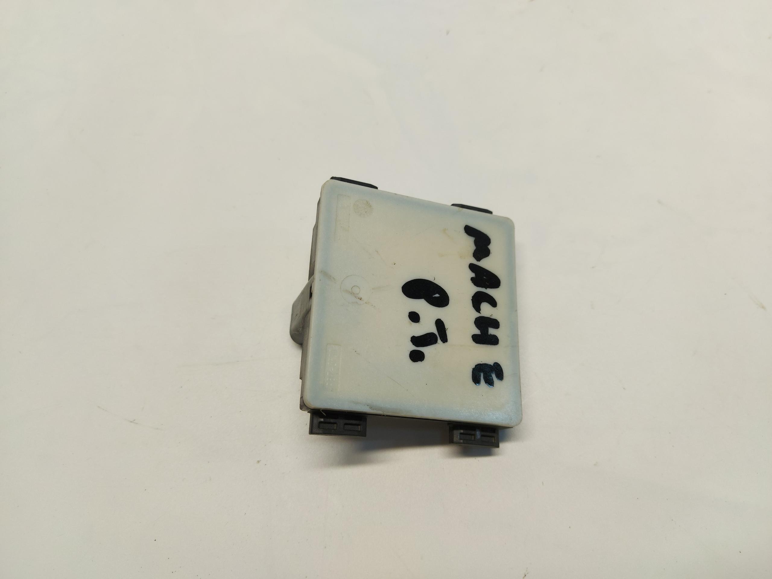 FORD MACH-E Radar sensor martwego pola rear part right ML3T-14H031-AJ