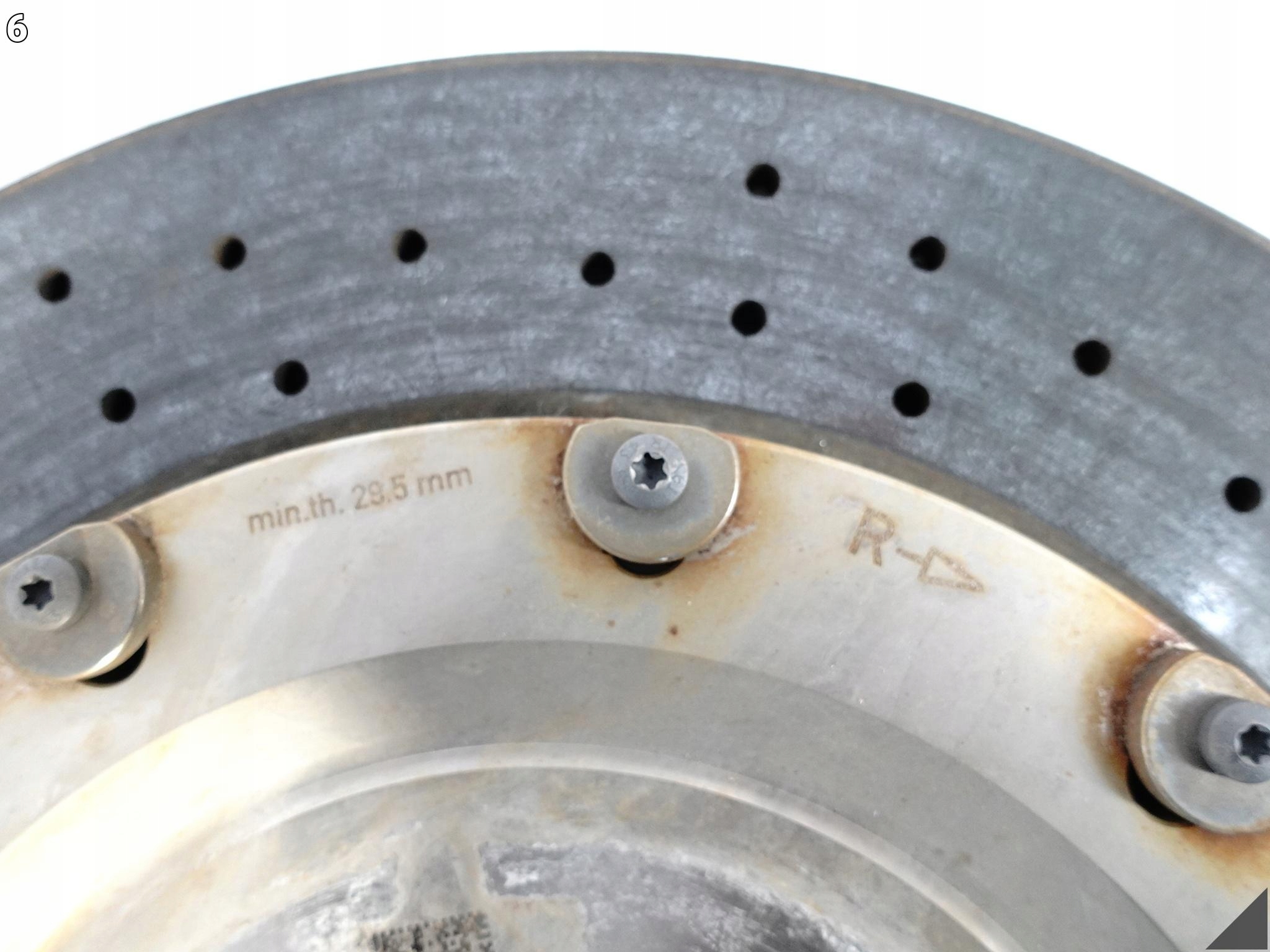 AUDI S8 plus A8 4H0 D4 15-17 disc CERAMICZNA right rear part 370x30MM 92KM