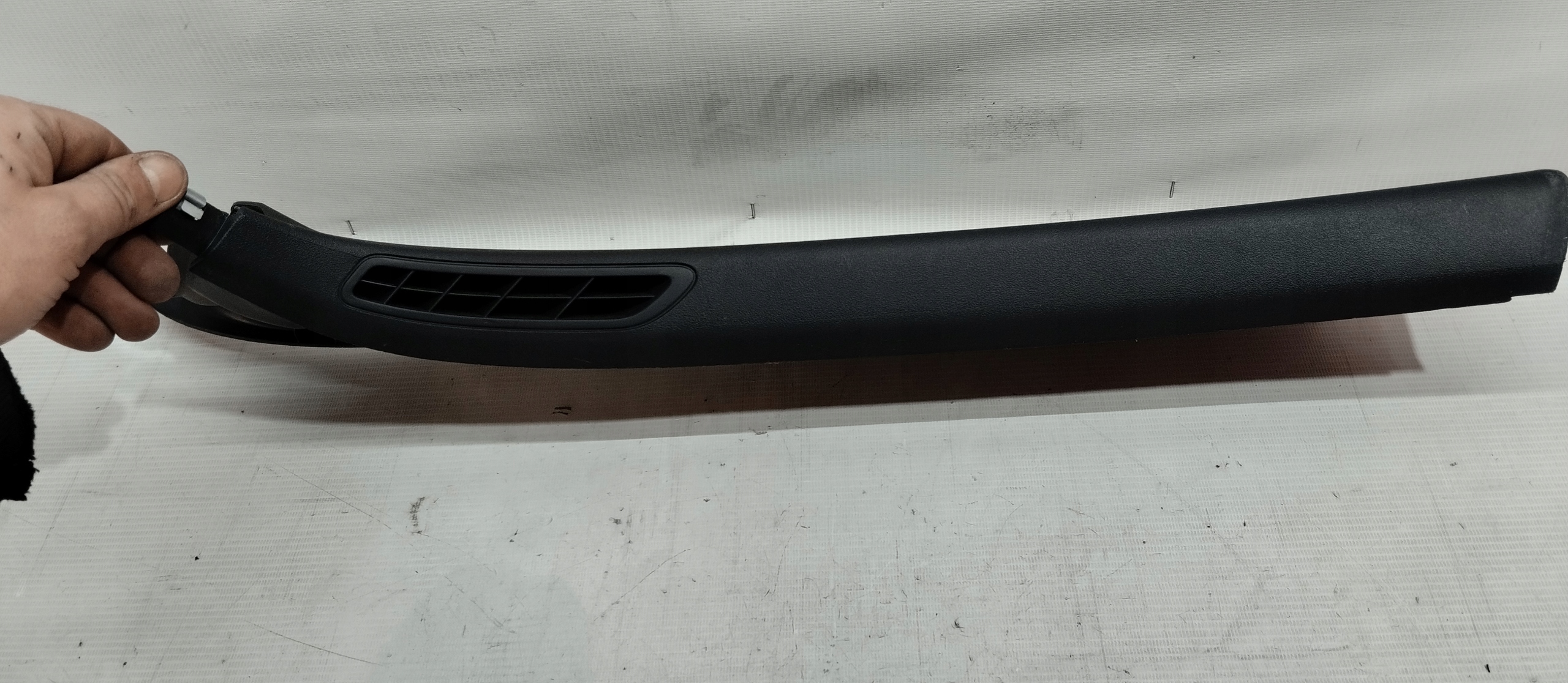 OSŁONA SŁUPKA PRAWA VW EOS 1Q0867234G