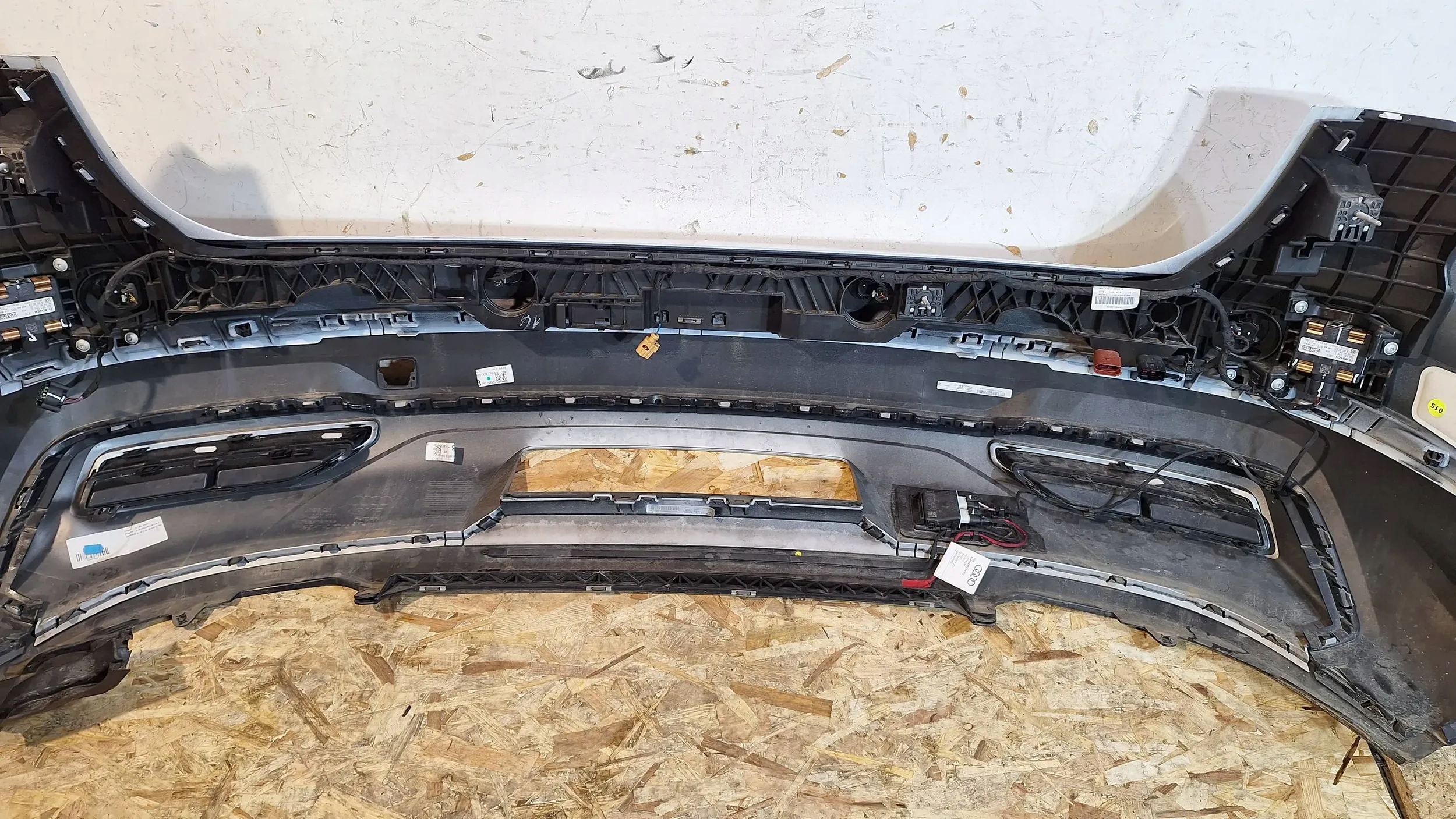 bumper rear part complete 83A807511 Audi Q3 83A 18