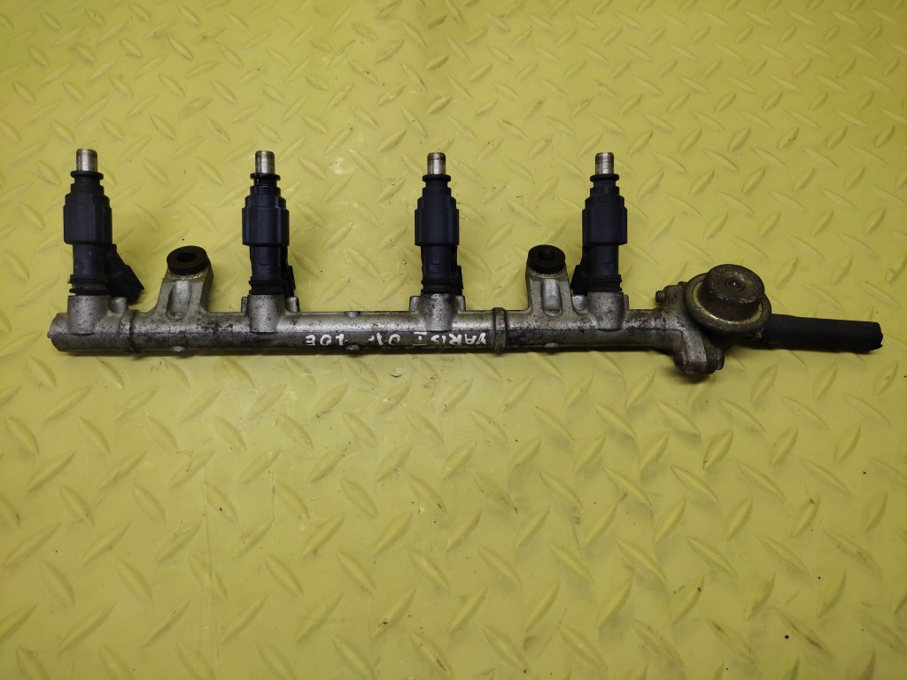 TOYOTA YARIS et 1.0 Rampe injection 232500J010