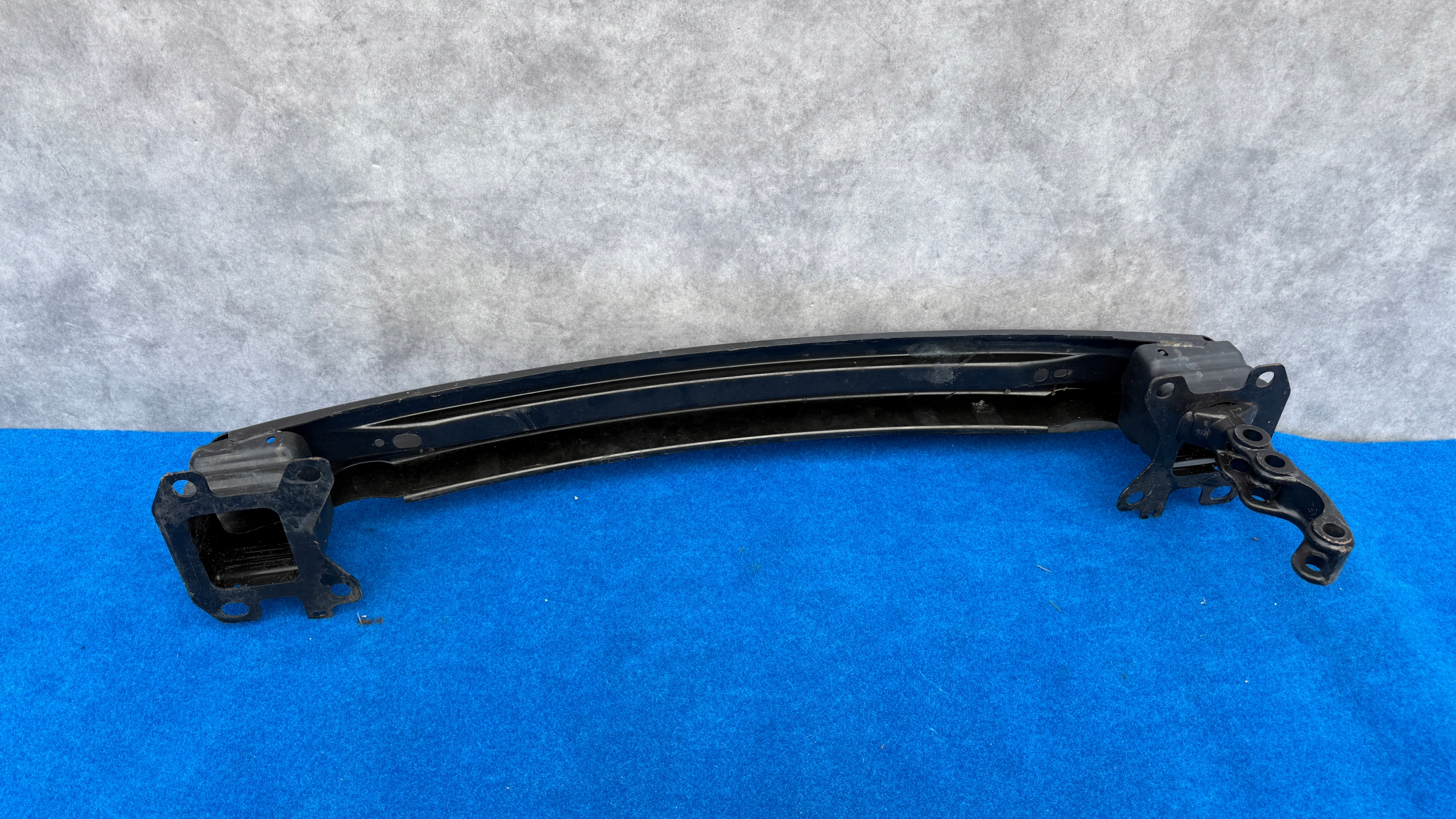 RANGE ROVER VELAR L560 17R+ bumper support rear part pillar BR50C