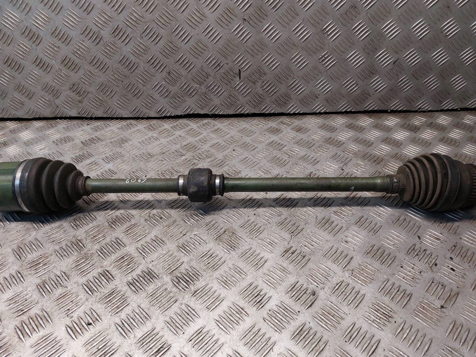 semi-axis right front KIA CERATO and 2.0 CRDI