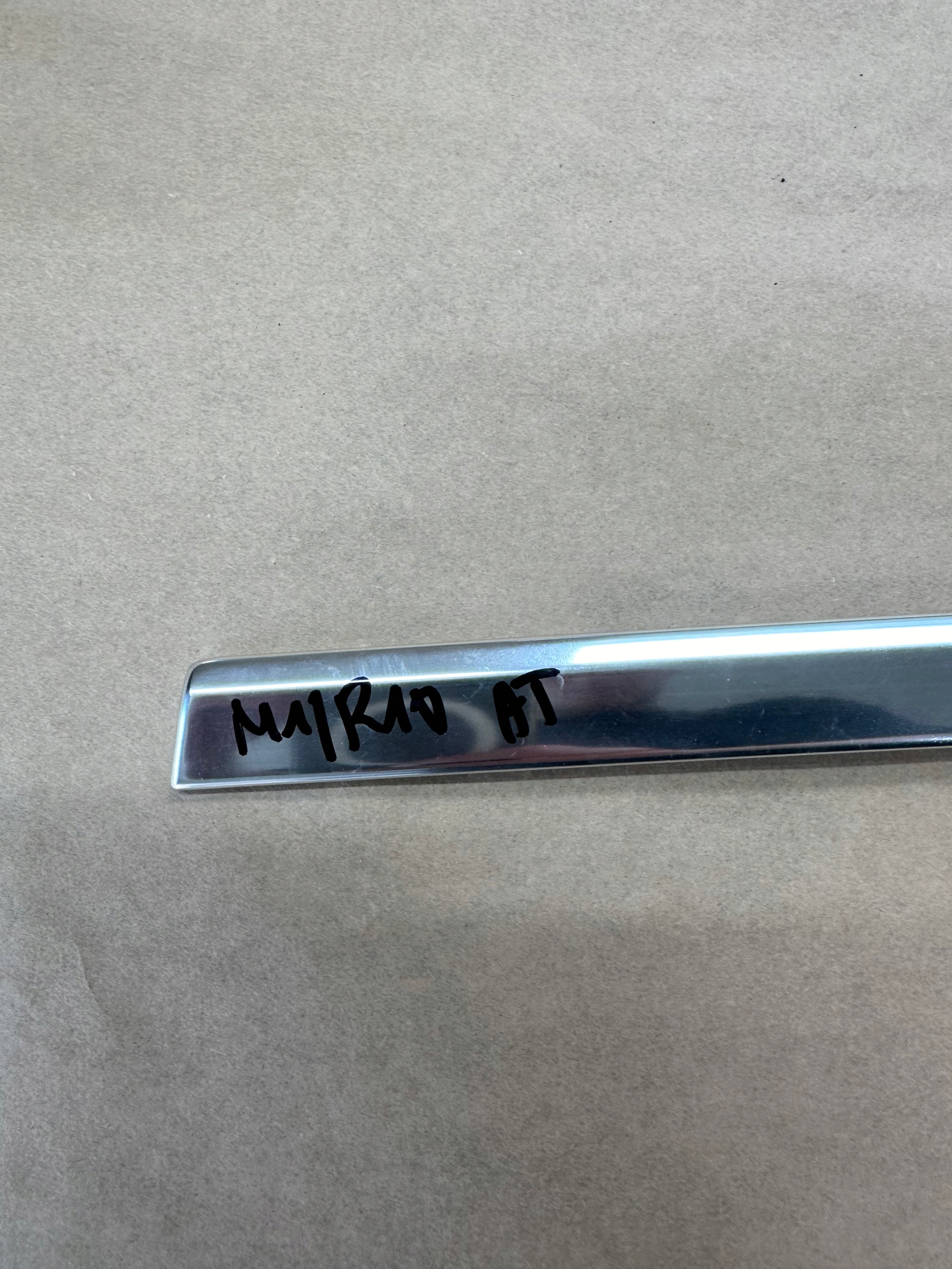 VW T-ROC LISTWA CHROM DRZWI LEWY TYŁ 2GA839643H za 115.00PLN z