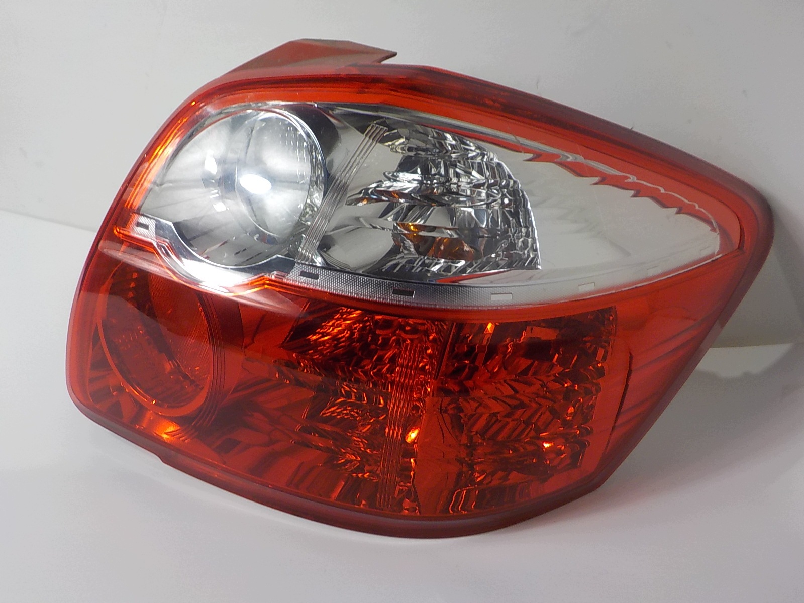 TOYOTA AURIS and LIFT light right rear part rear