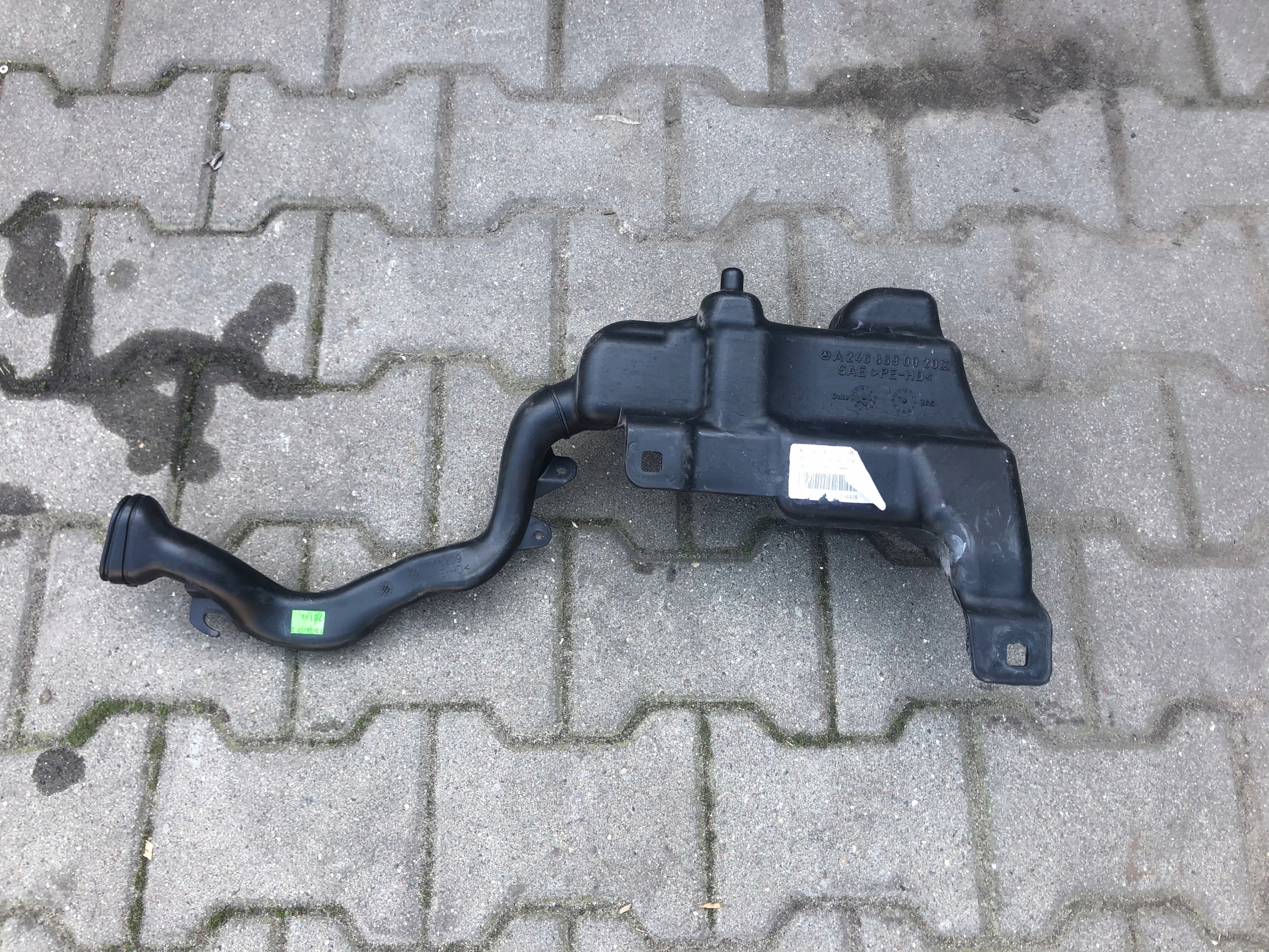 A2468690020 - Mercedes 246 Бачок Омывателя 2468690020